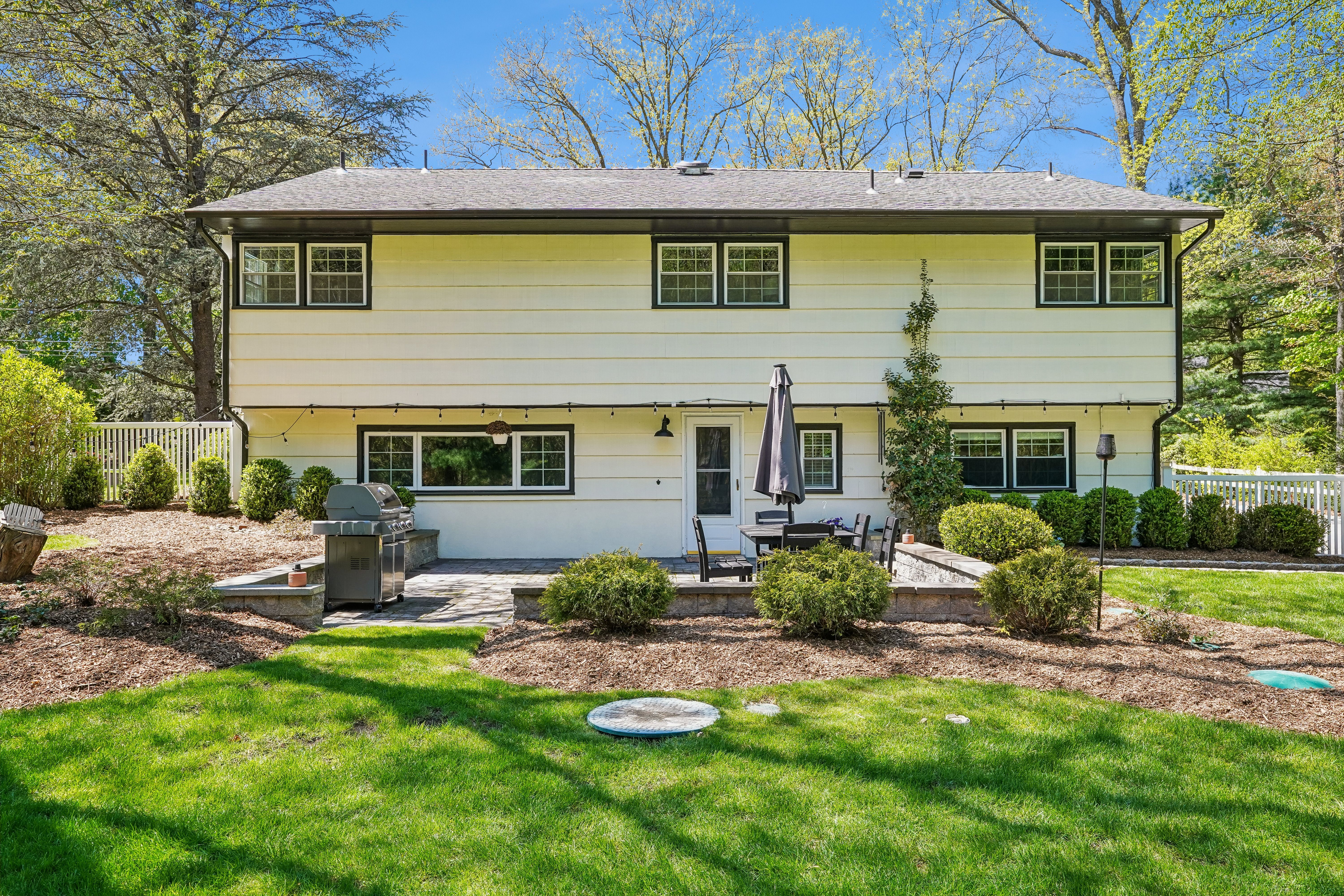 586 Sparrowbush Road 
