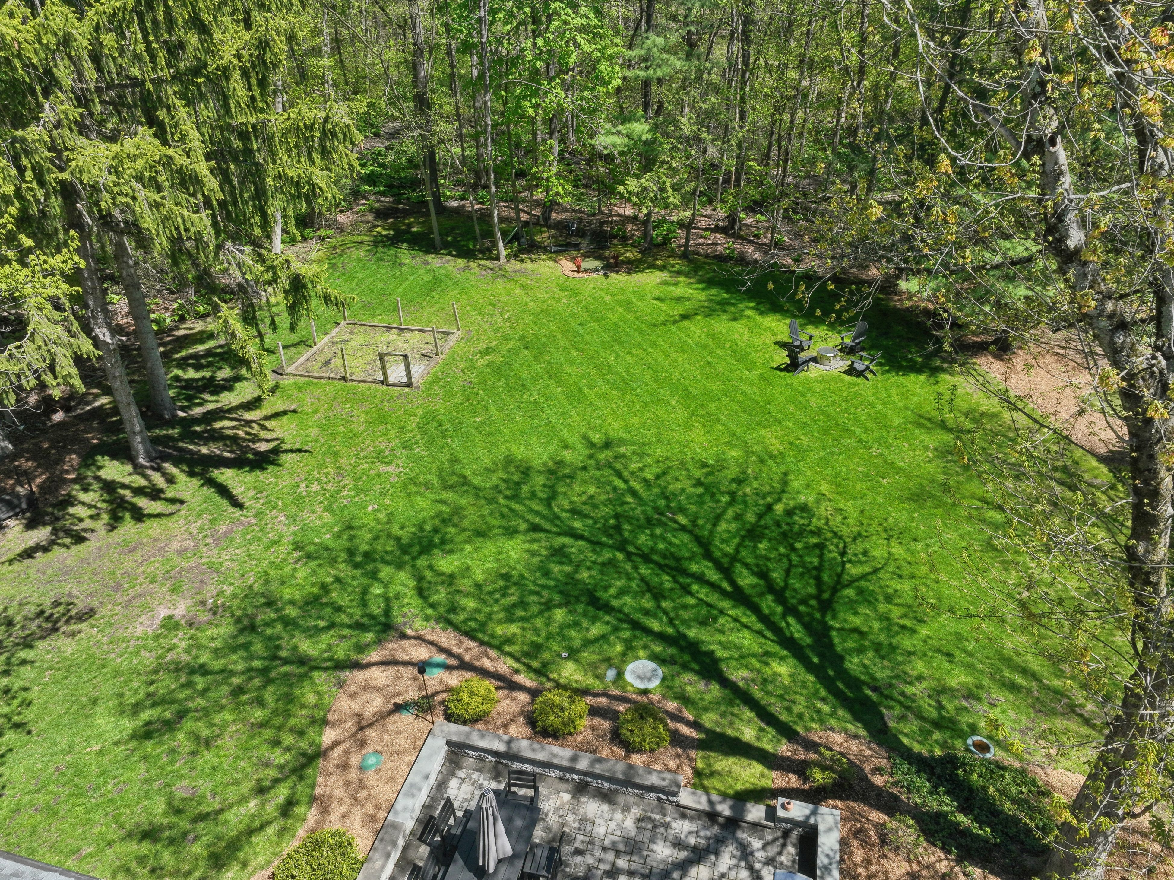 586 Sparrowbush Road 