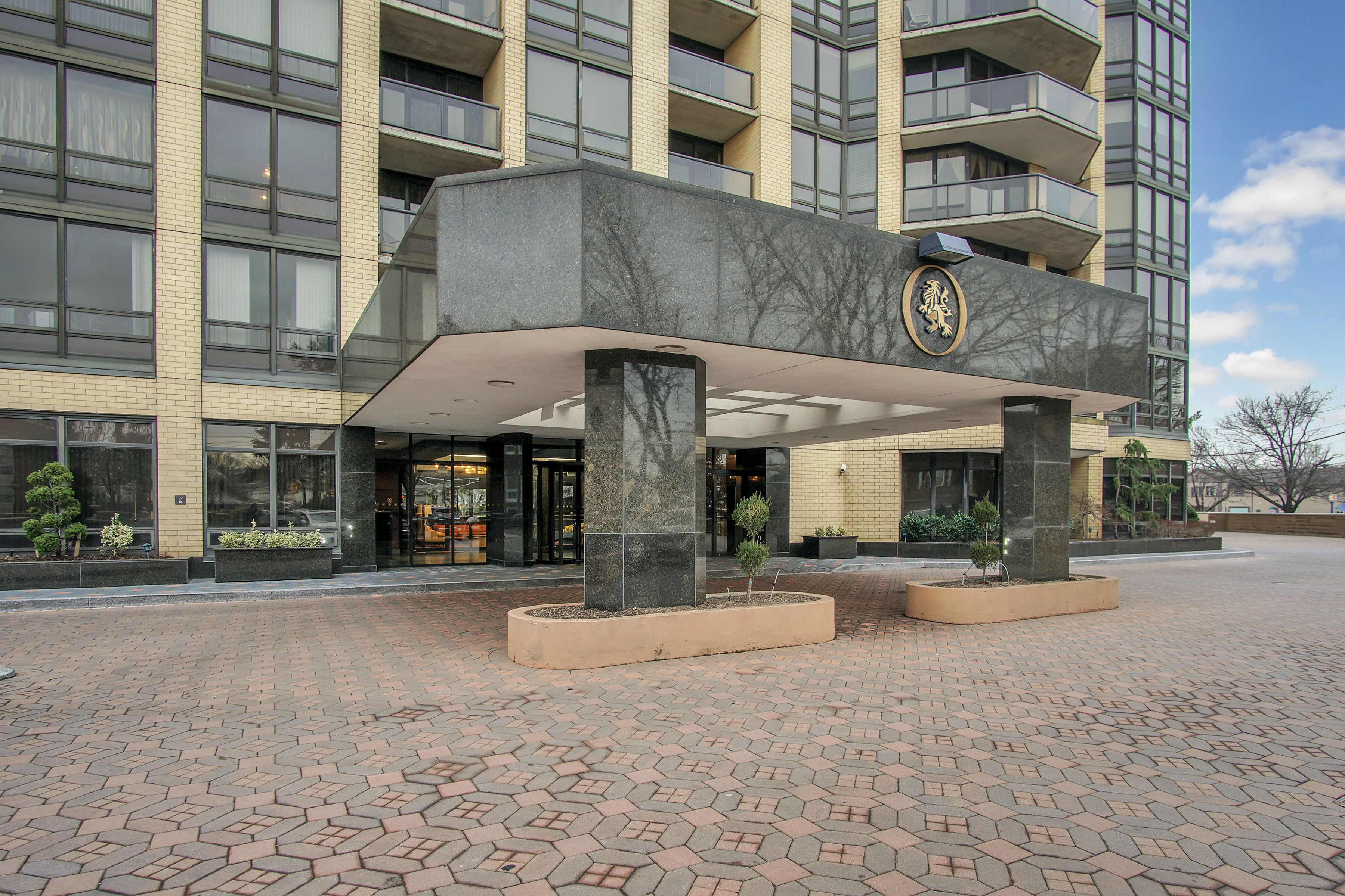 900 Palisade Avenue #PH-2405