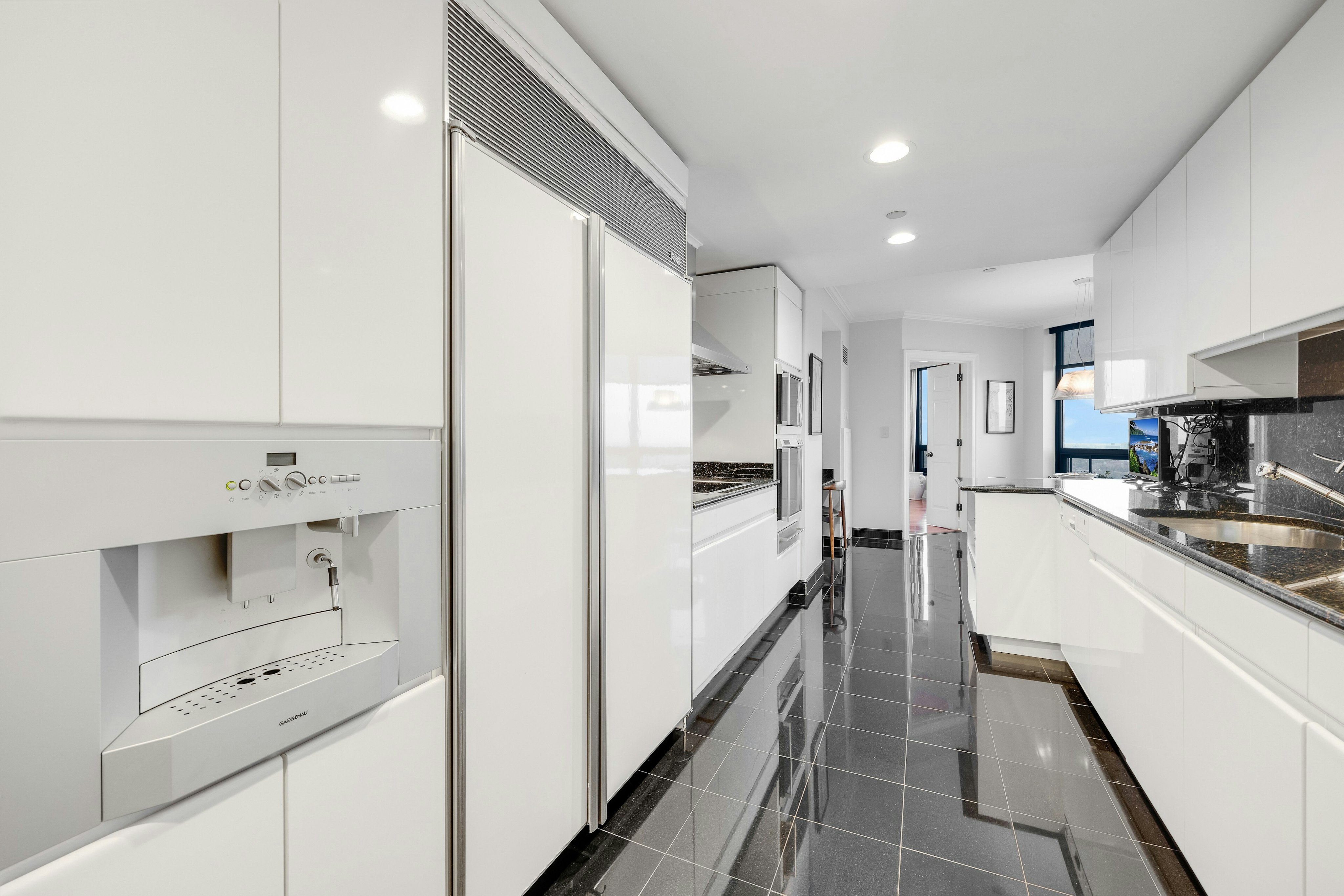 900 Palisade Avenue #PH-2405