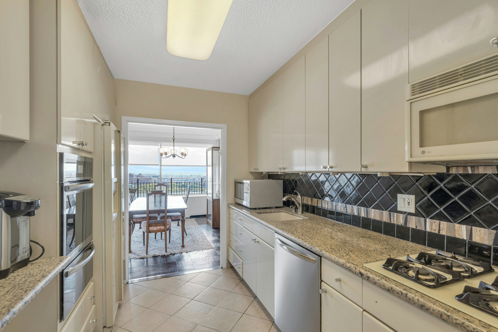 1530 Palisade Avenue Unit# 27K