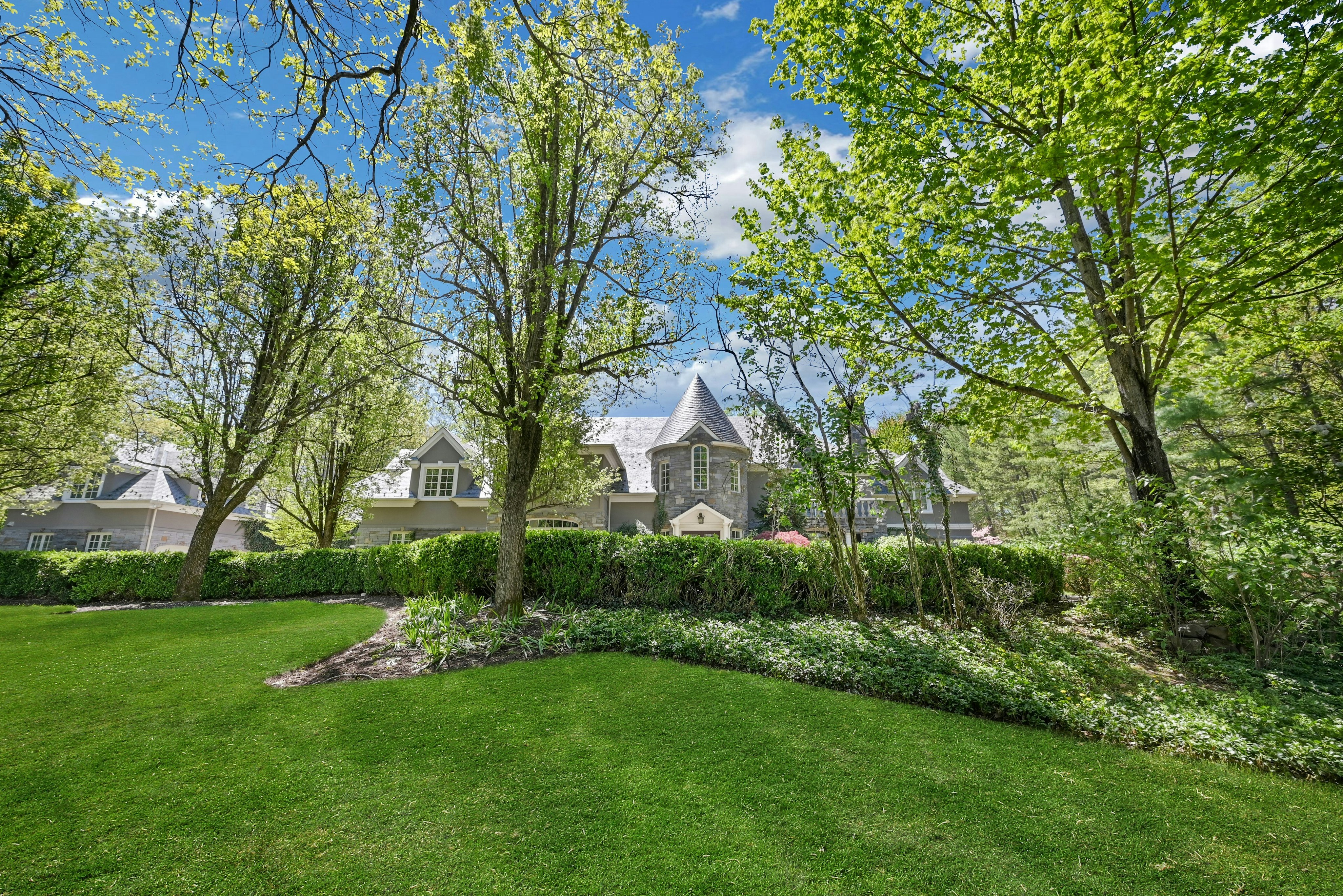 86 Fox Hedge Road 