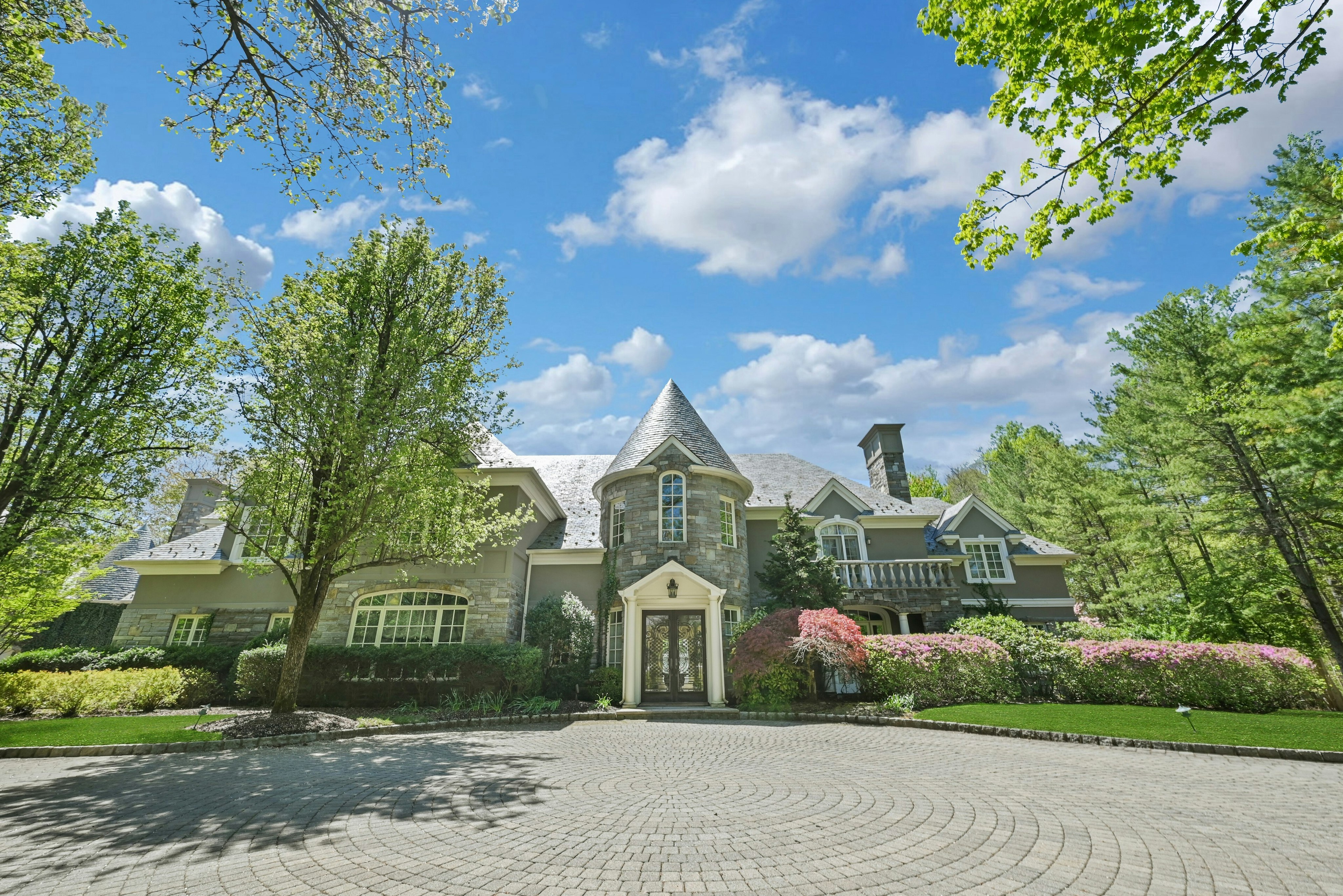 86 Fox Hedge Road 