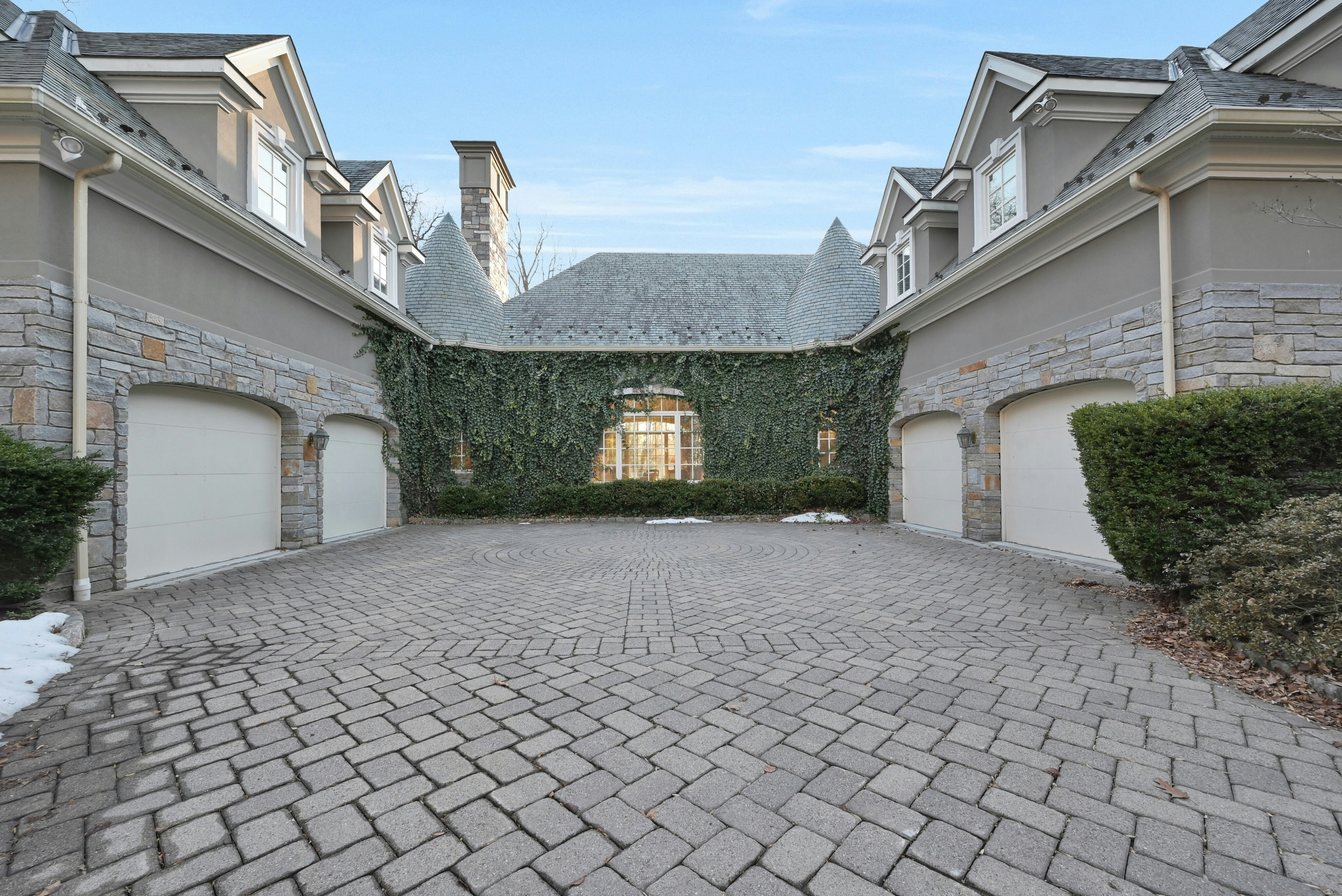 86 Fox Hedge Road 