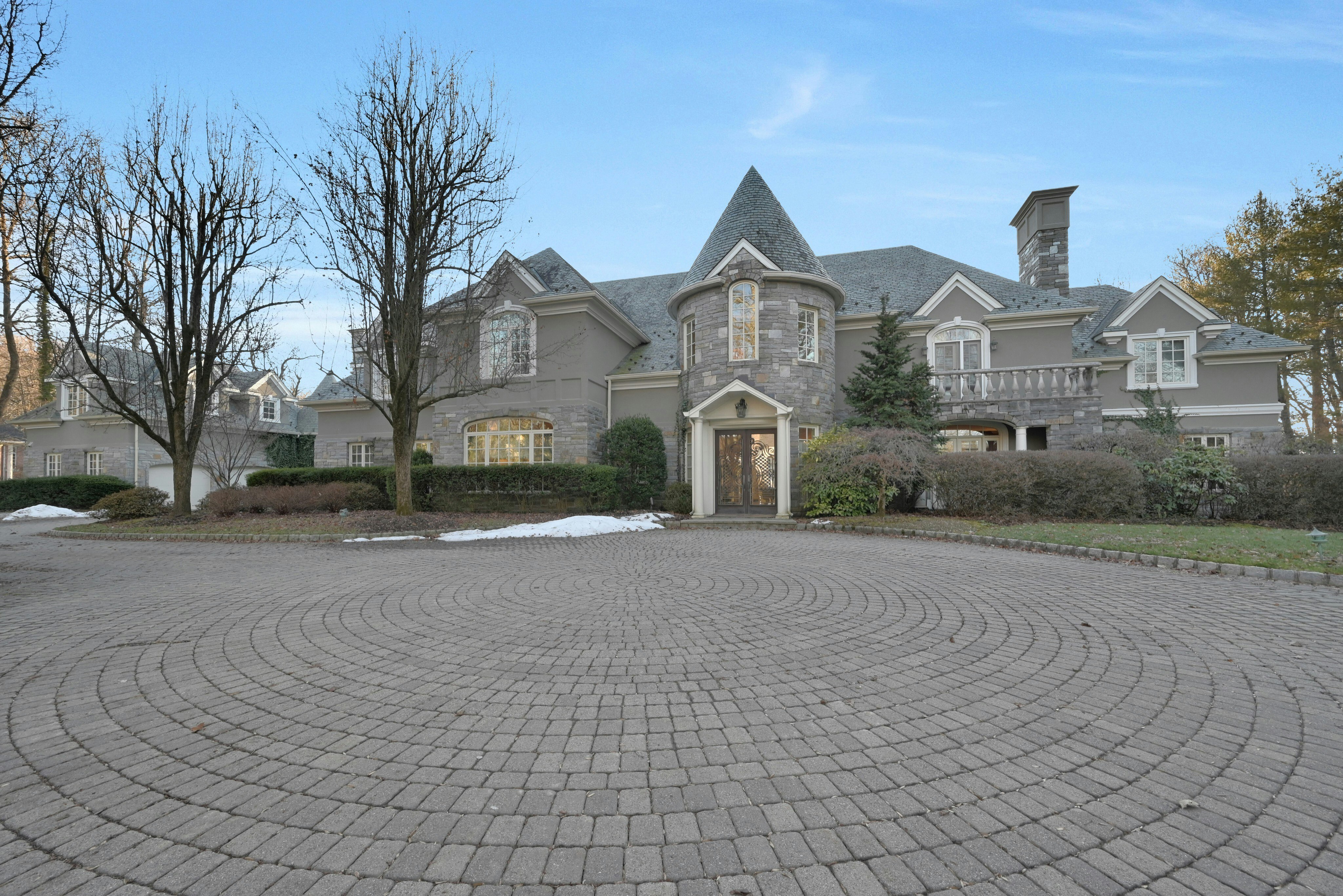 86 Fox Hedge Road 