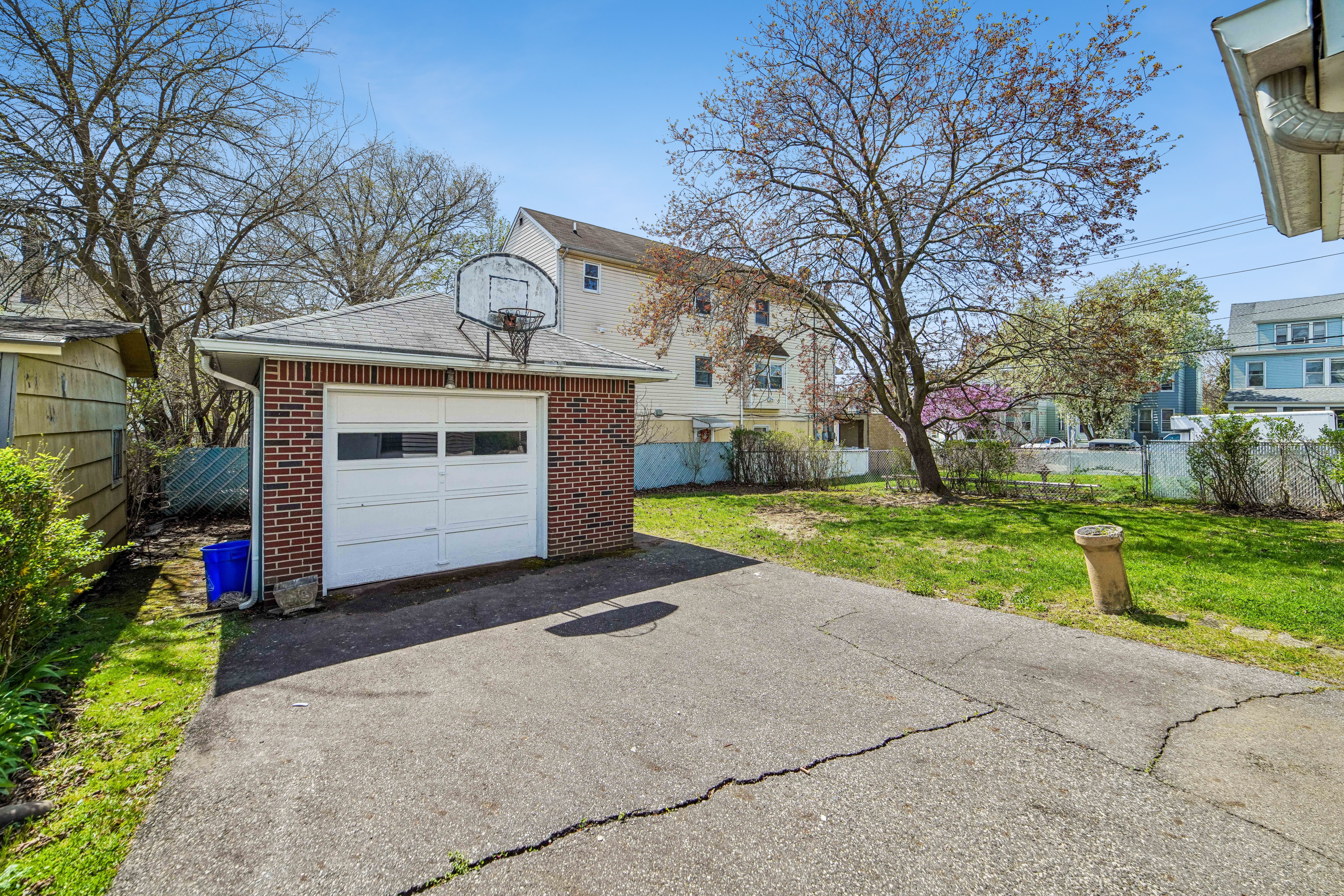 31 Division Street 