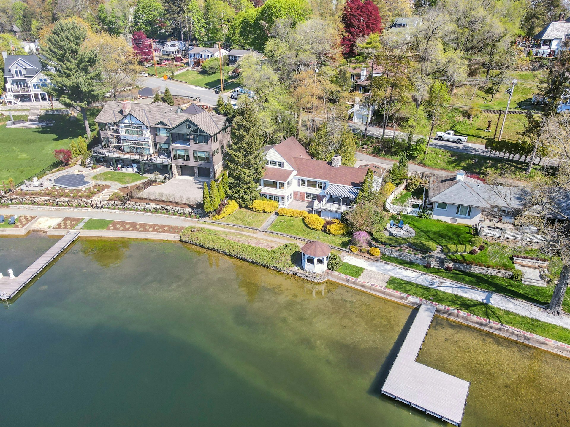 50 Shore Trail 