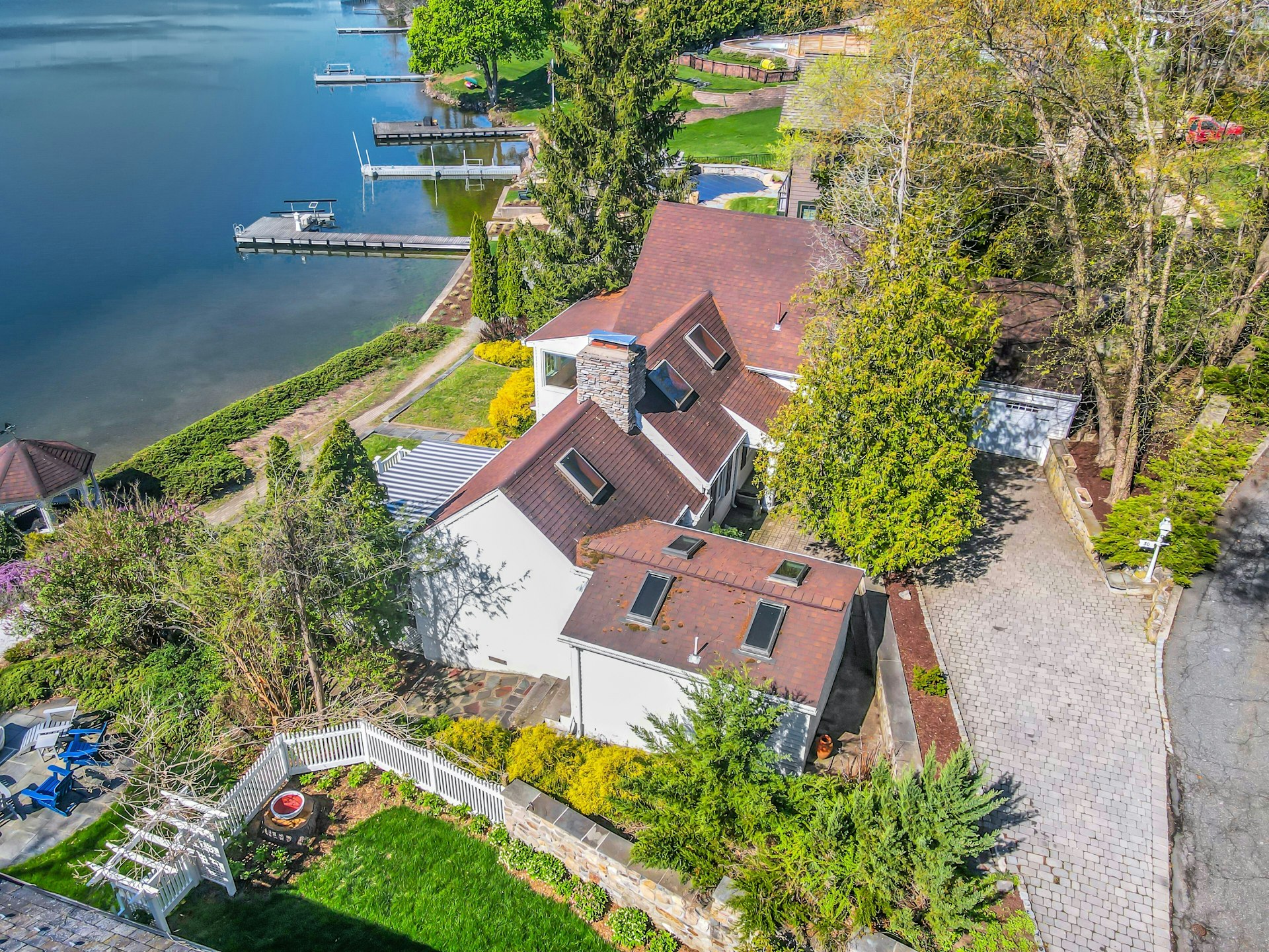 50 Shore Trail 