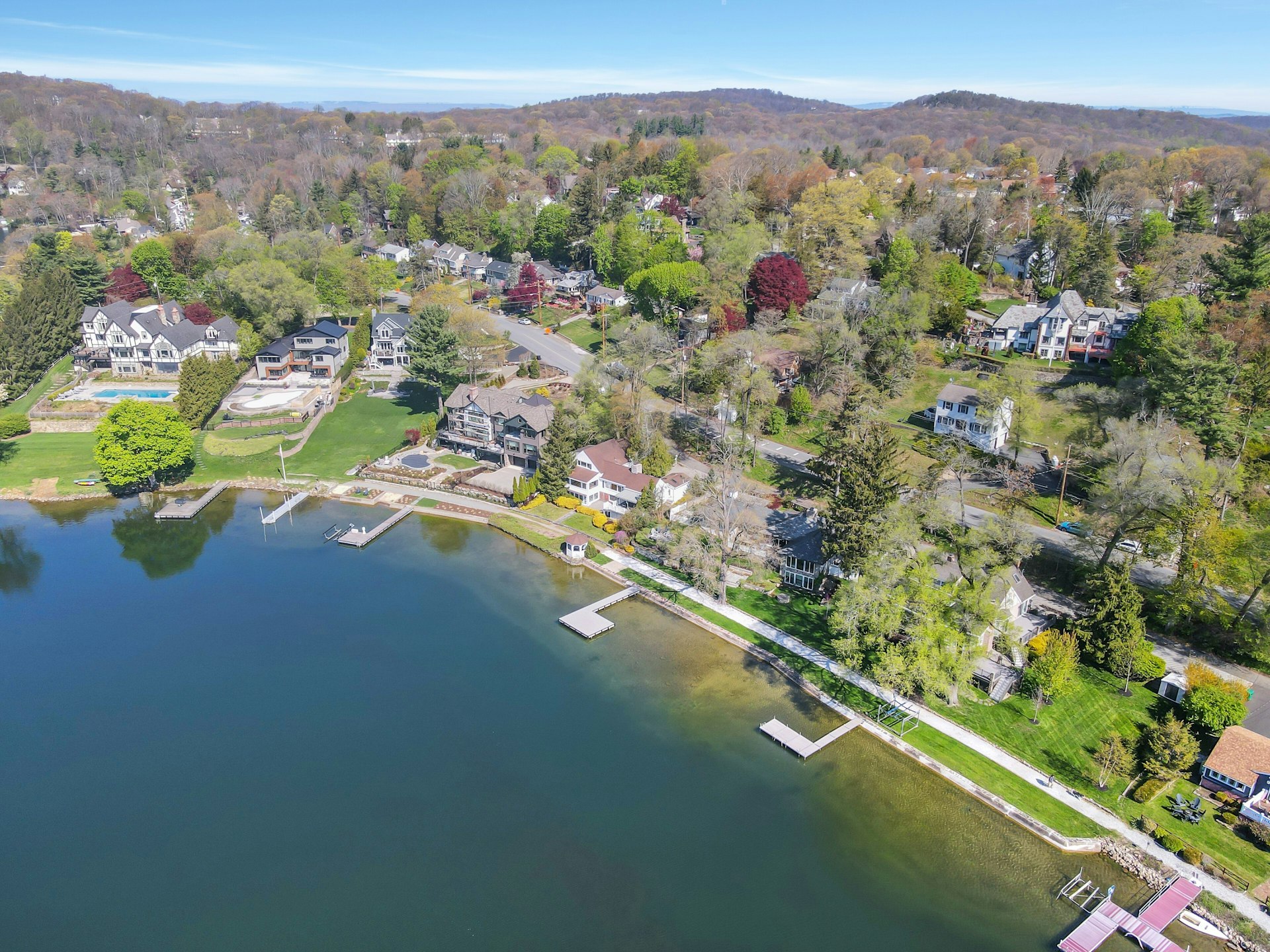 50 Shore Trail 