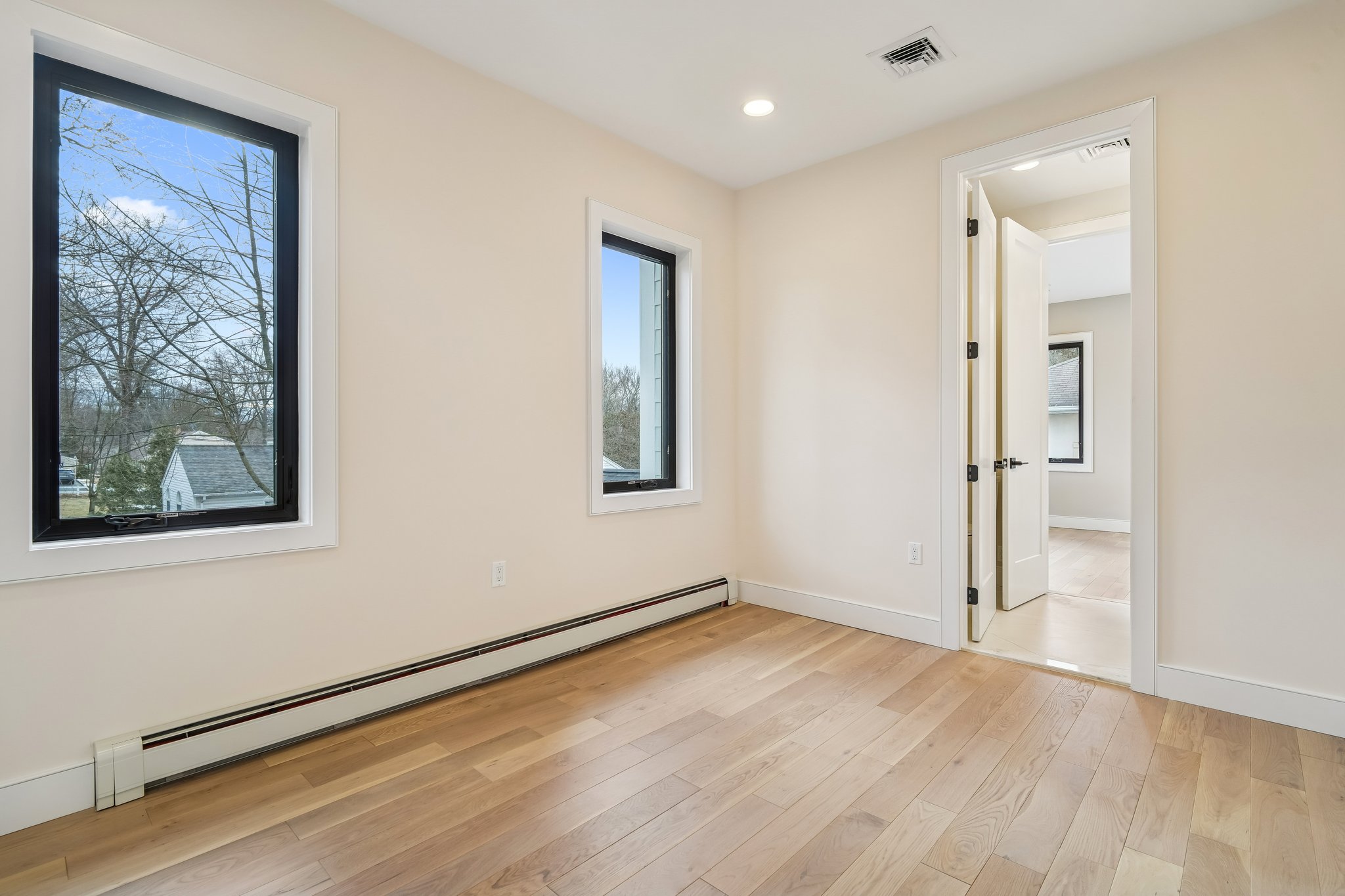 292 Magnolia Avenue 