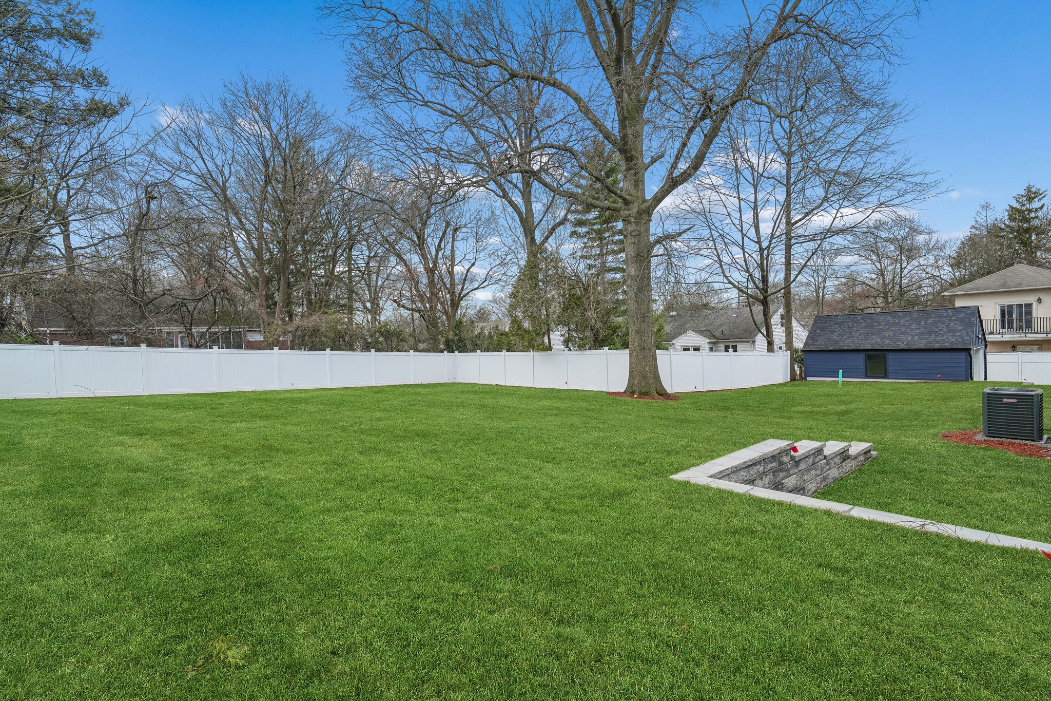 292 Magnolia Avenue 