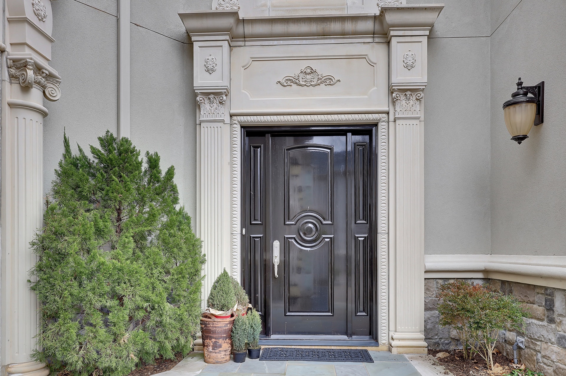 414 Bellaire Drive 