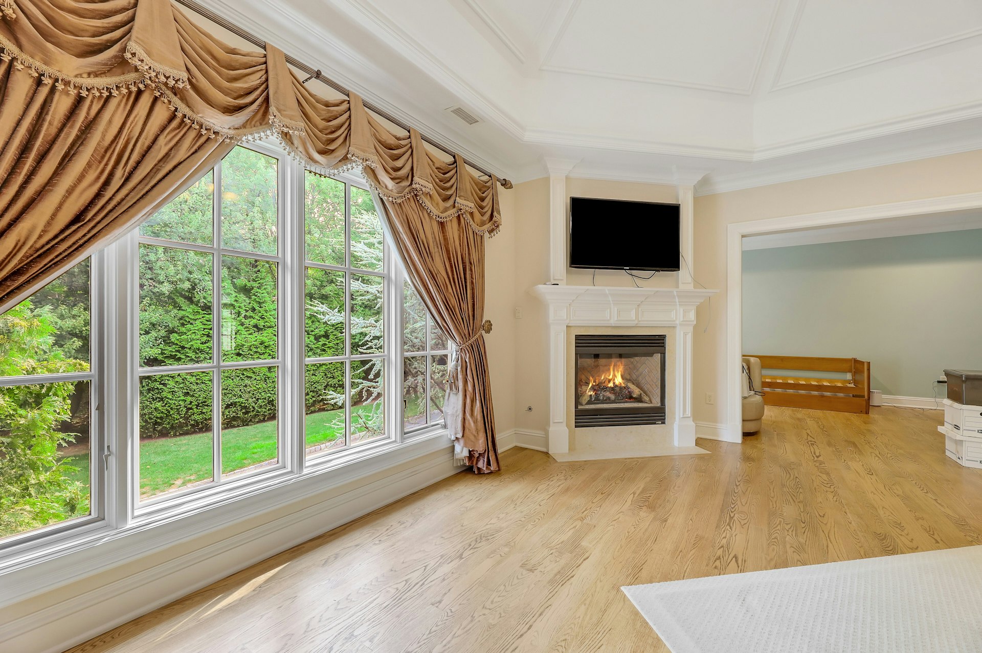 414 Bellaire Drive 