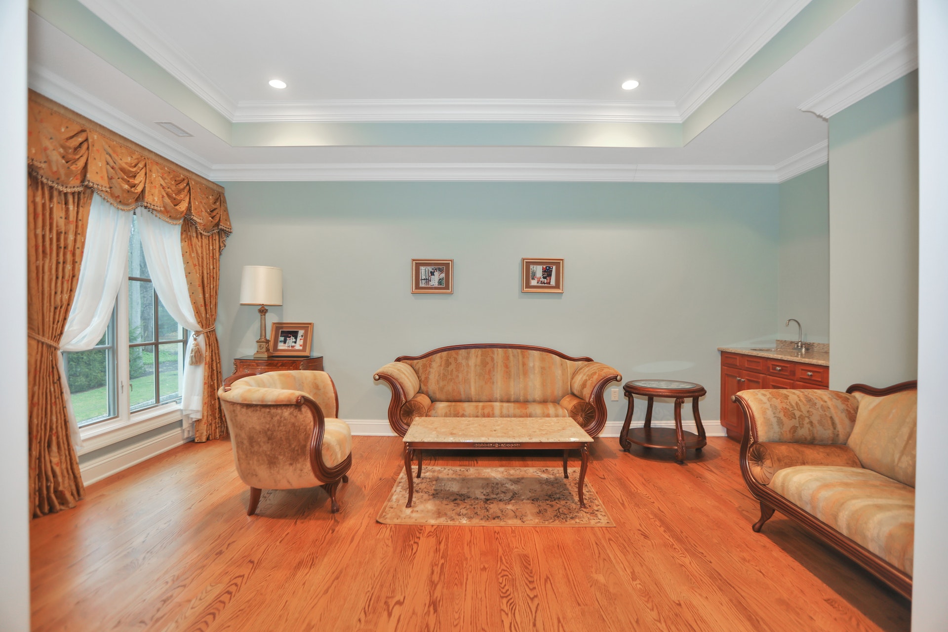 414 Bellaire Drive 