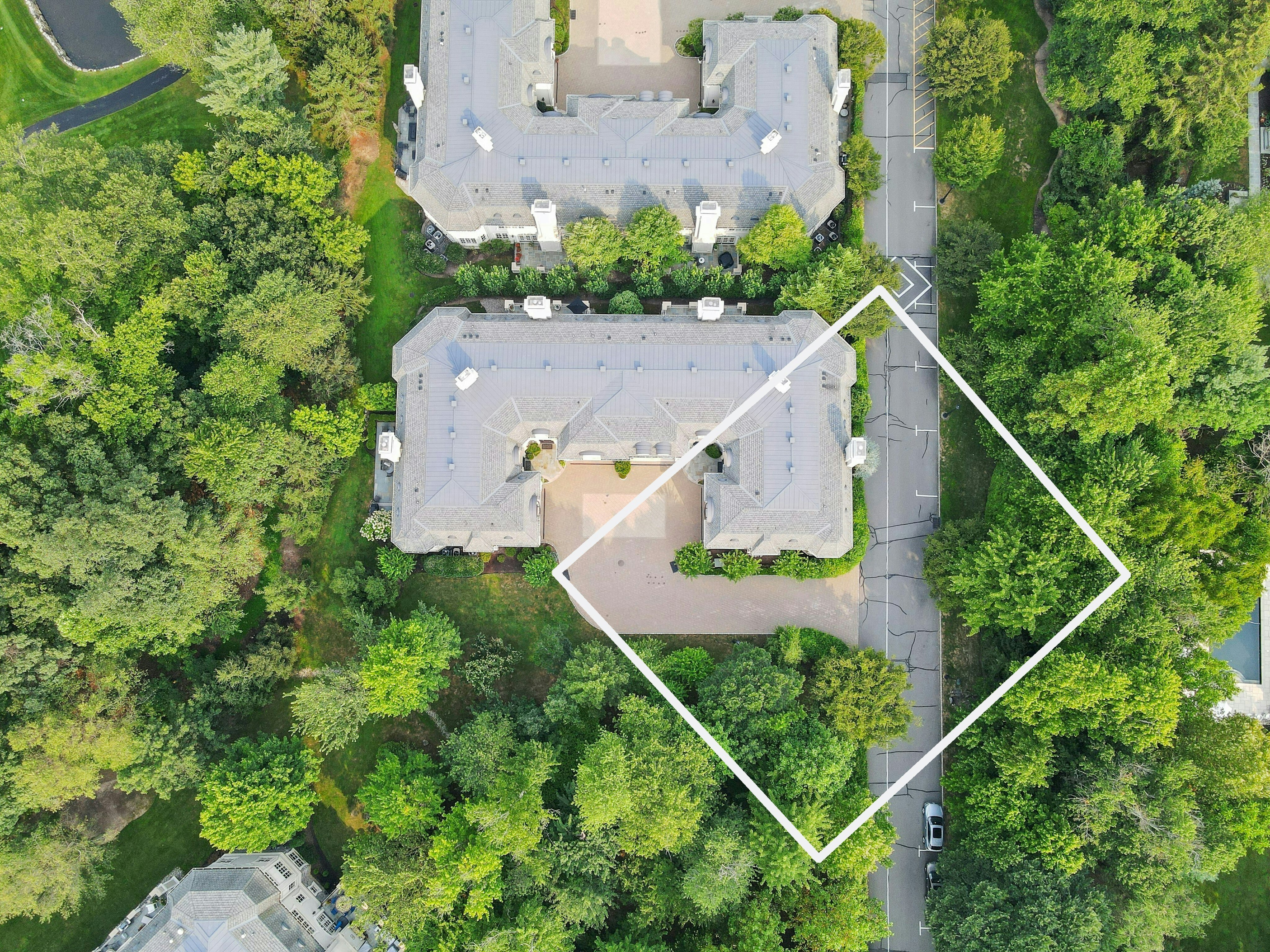 414 Bellaire Drive 