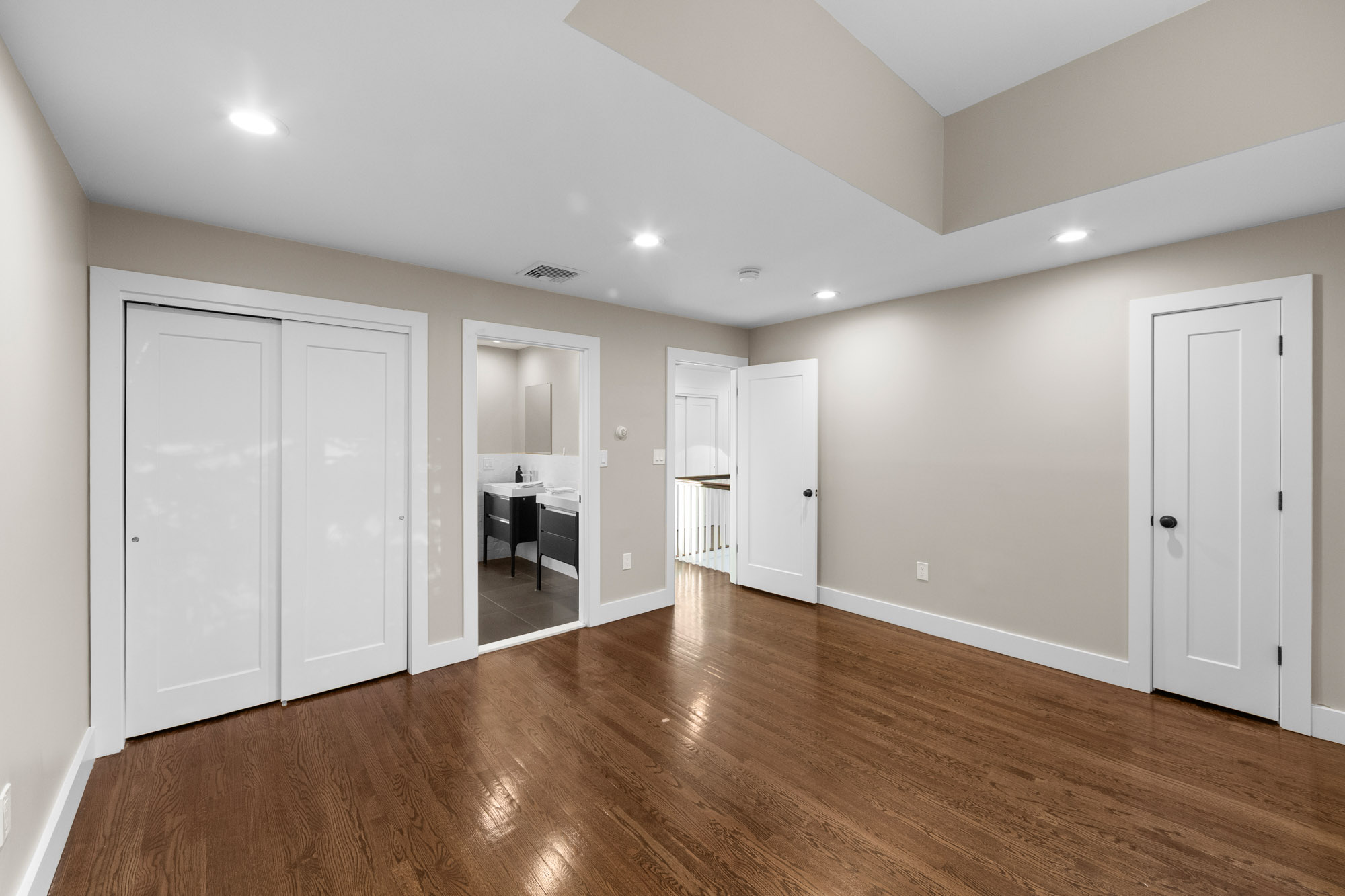1221 Fairmount Place