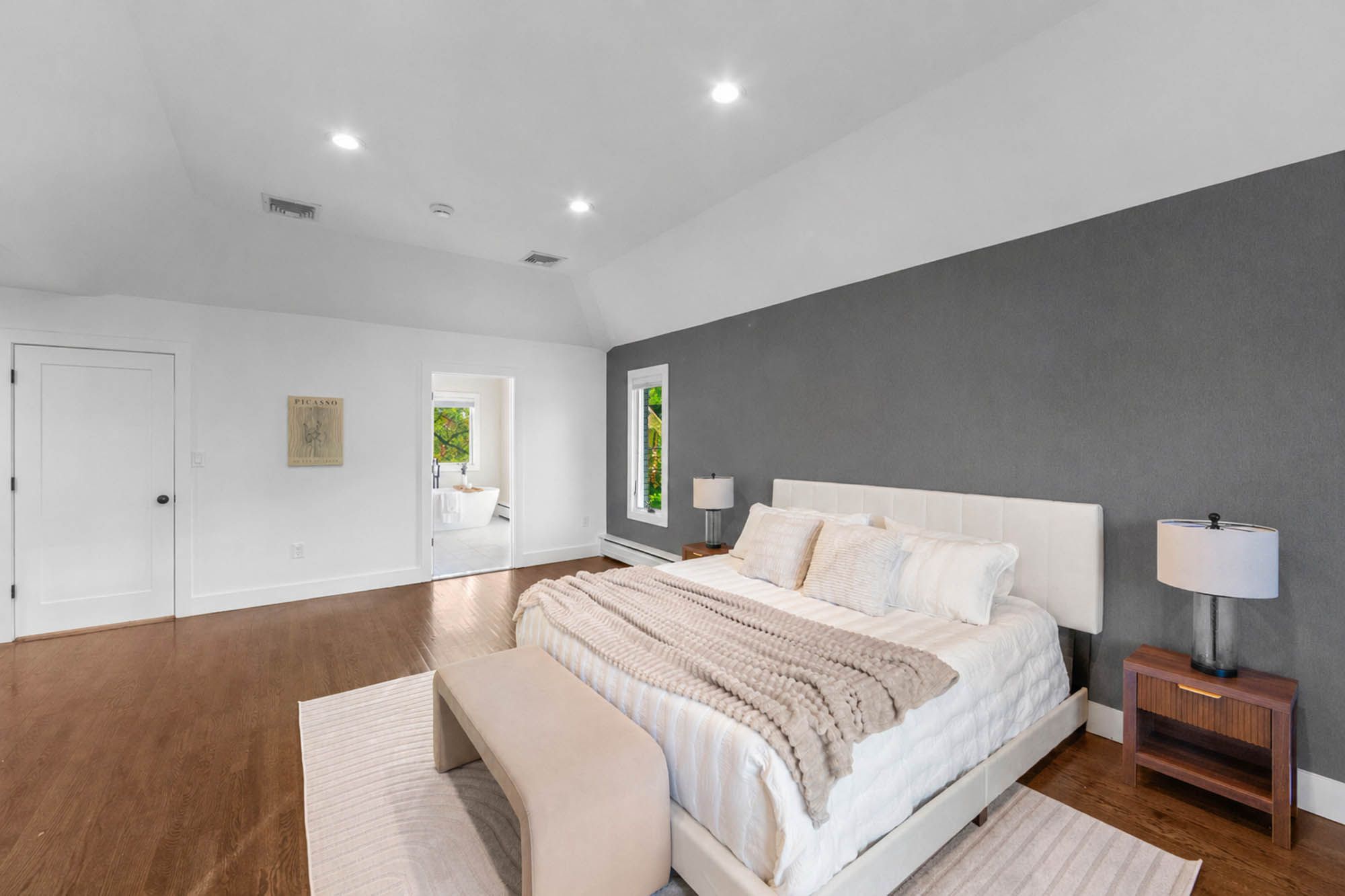 1221 Fairmount Place