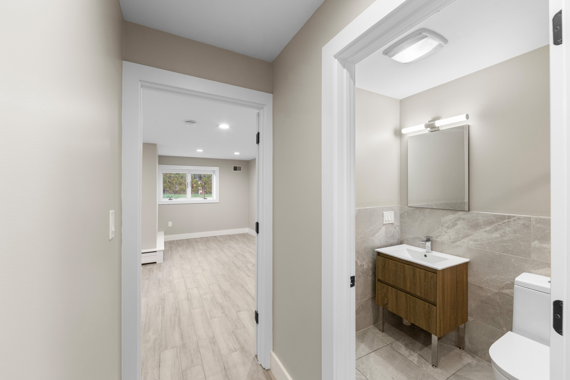 1221 Fairmount Place