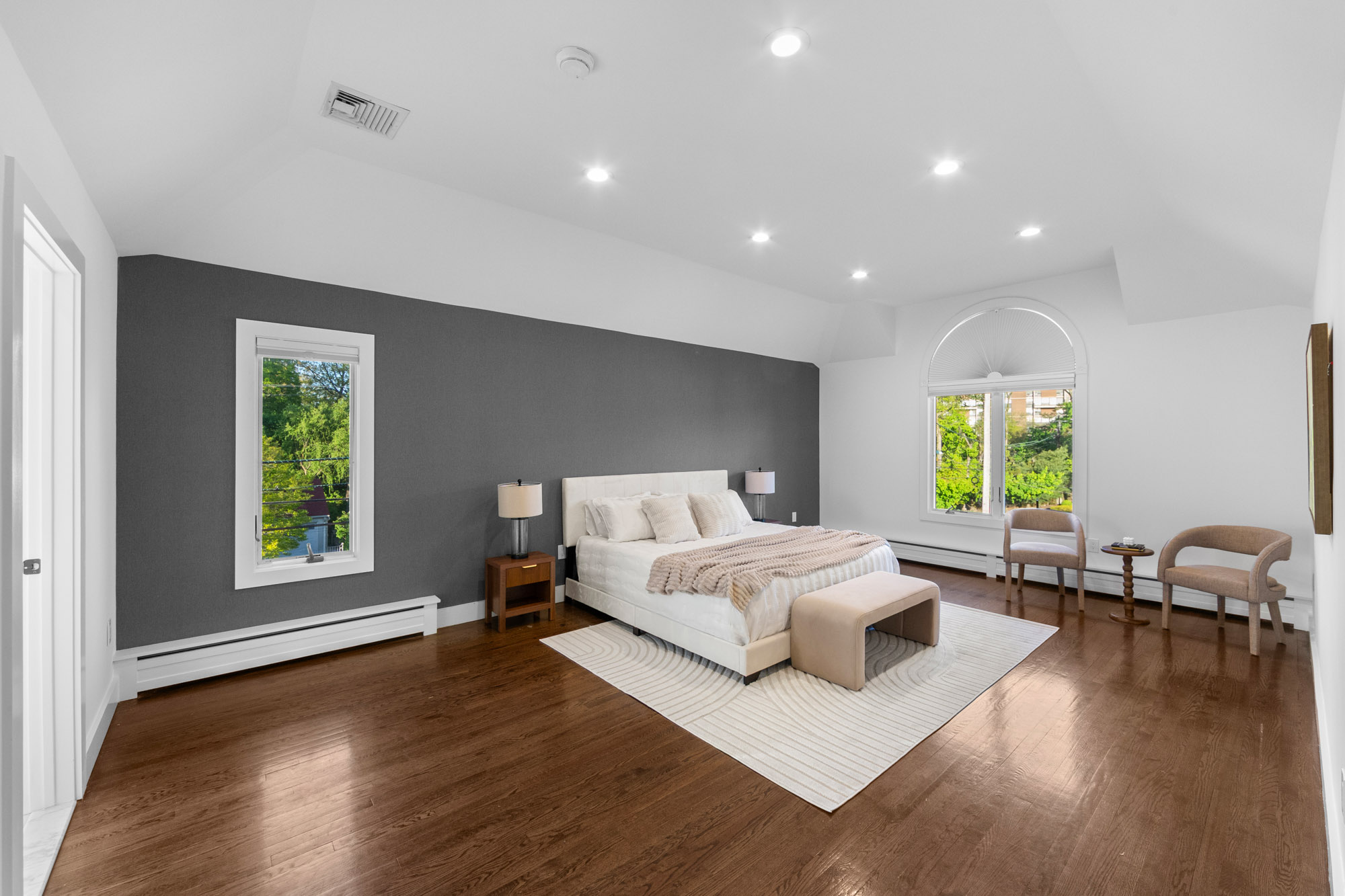 1221 Fairmount Place