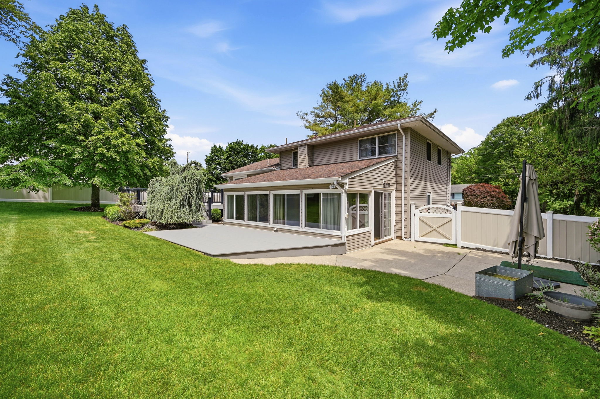 4 Ackerman Street 