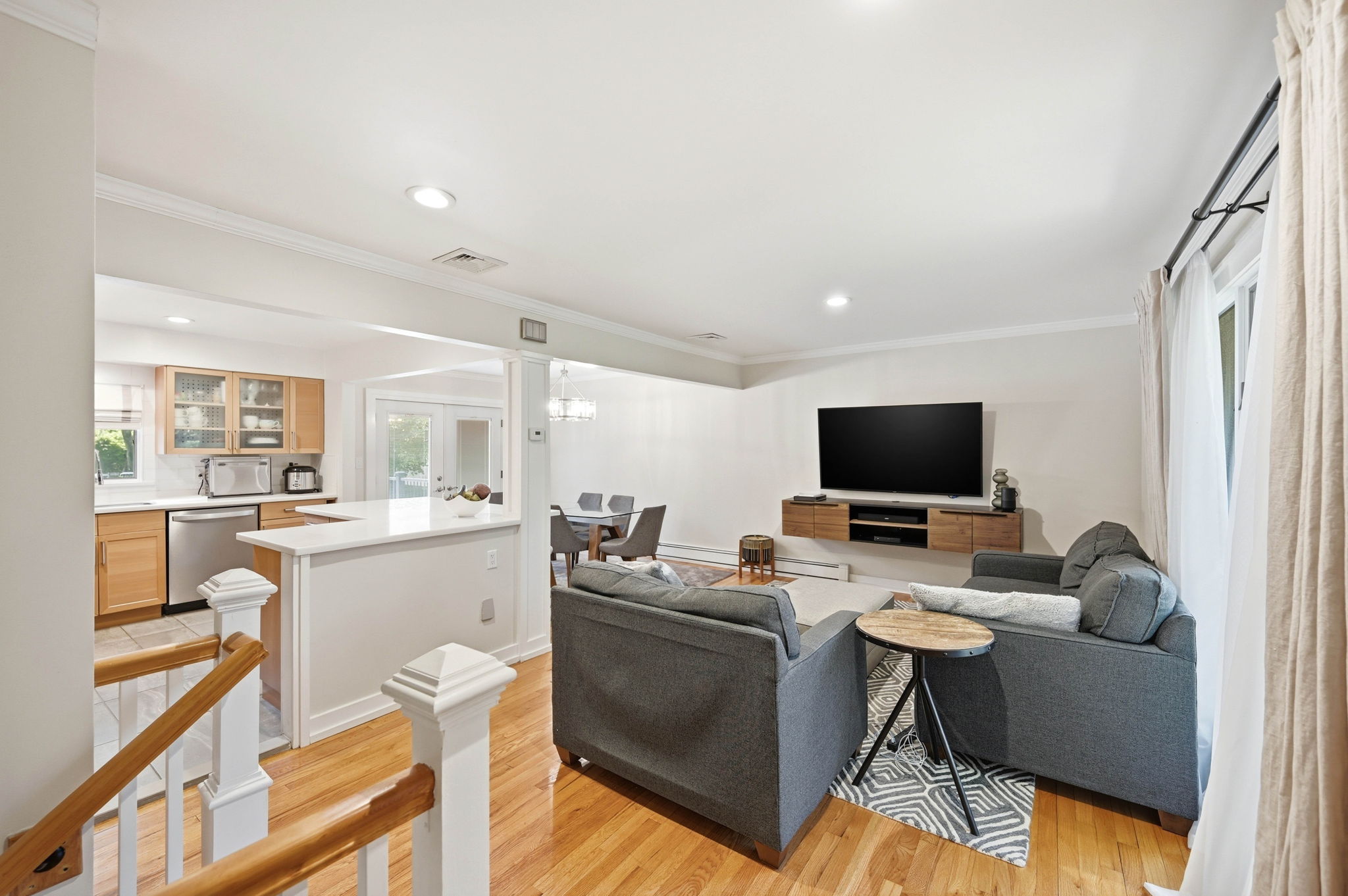 4 Ackerman Street 