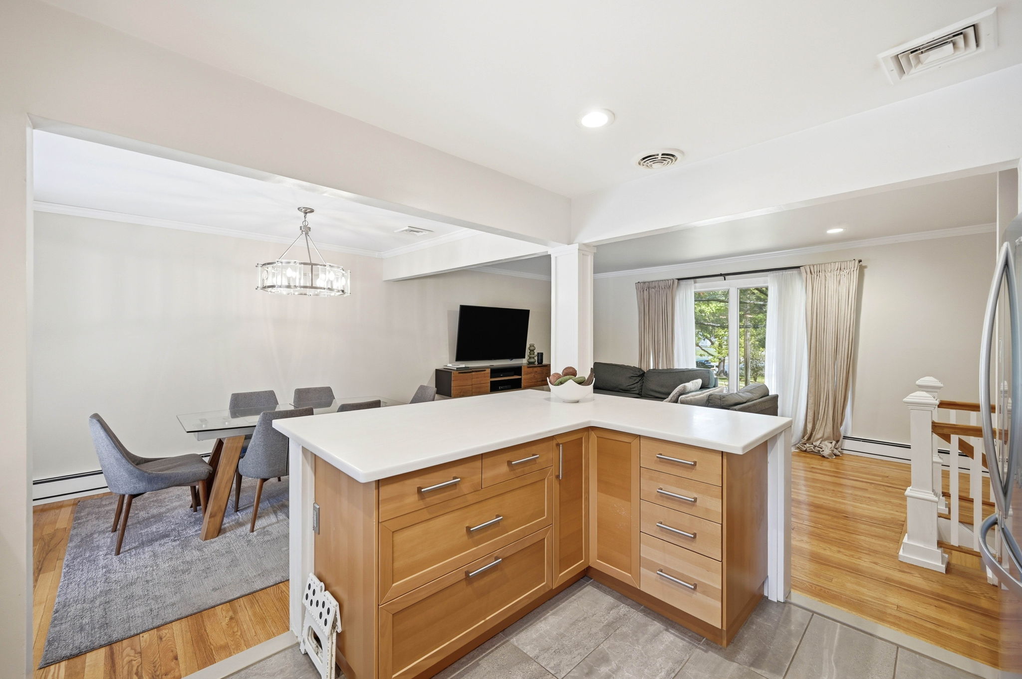 4 Ackerman Street 