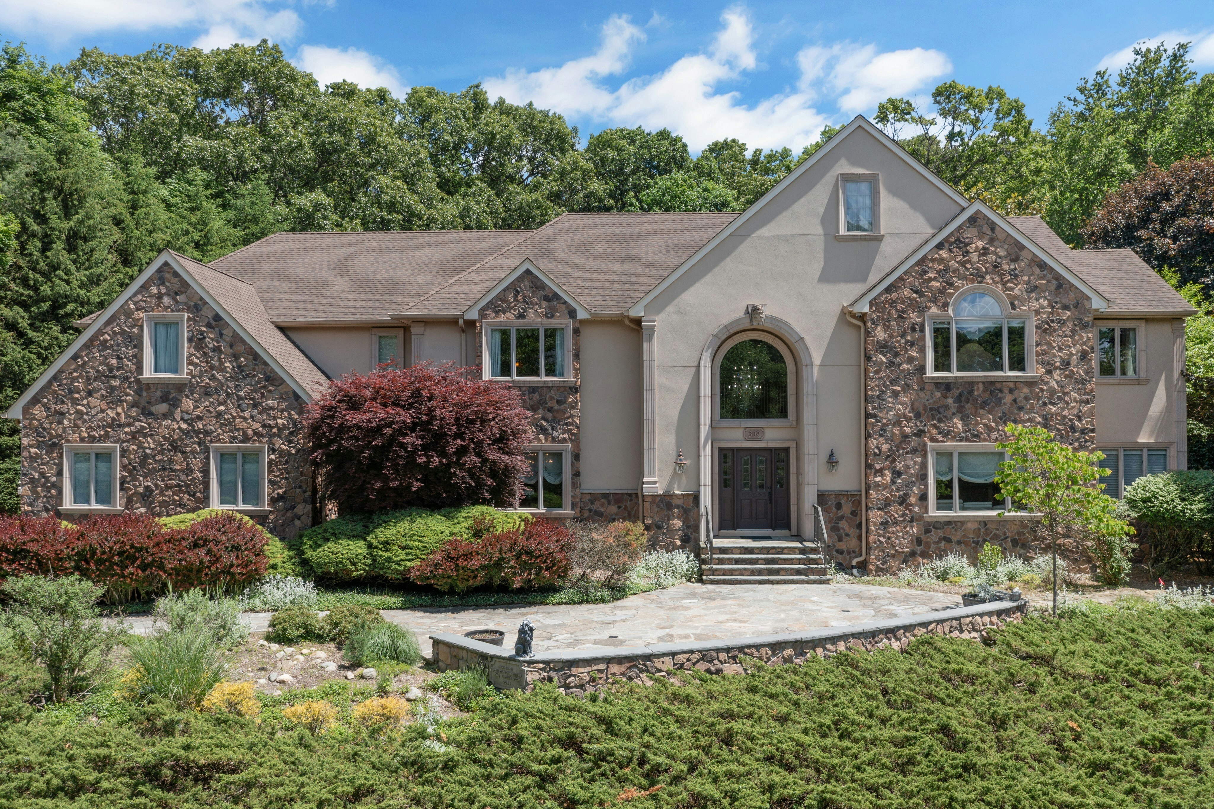 309 Skyridge Road 