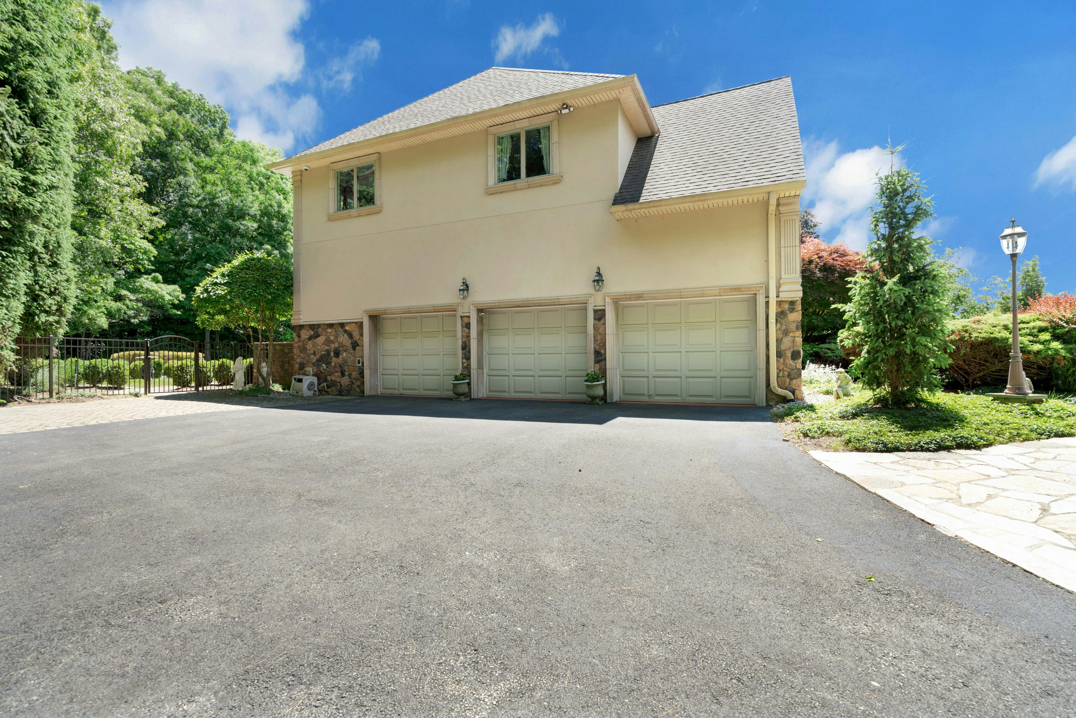 309 Skyridge Road 