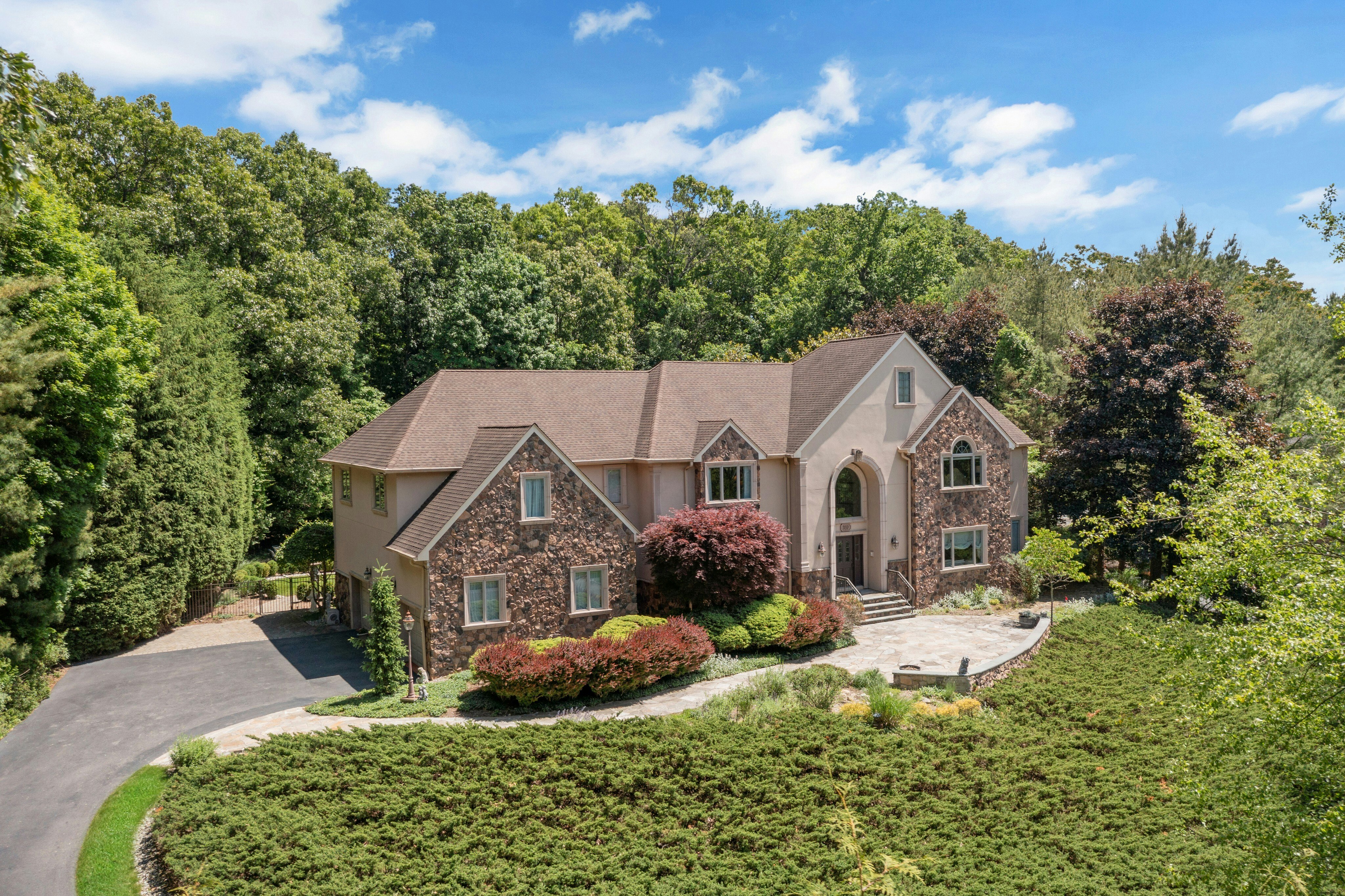 309 Skyridge Road 