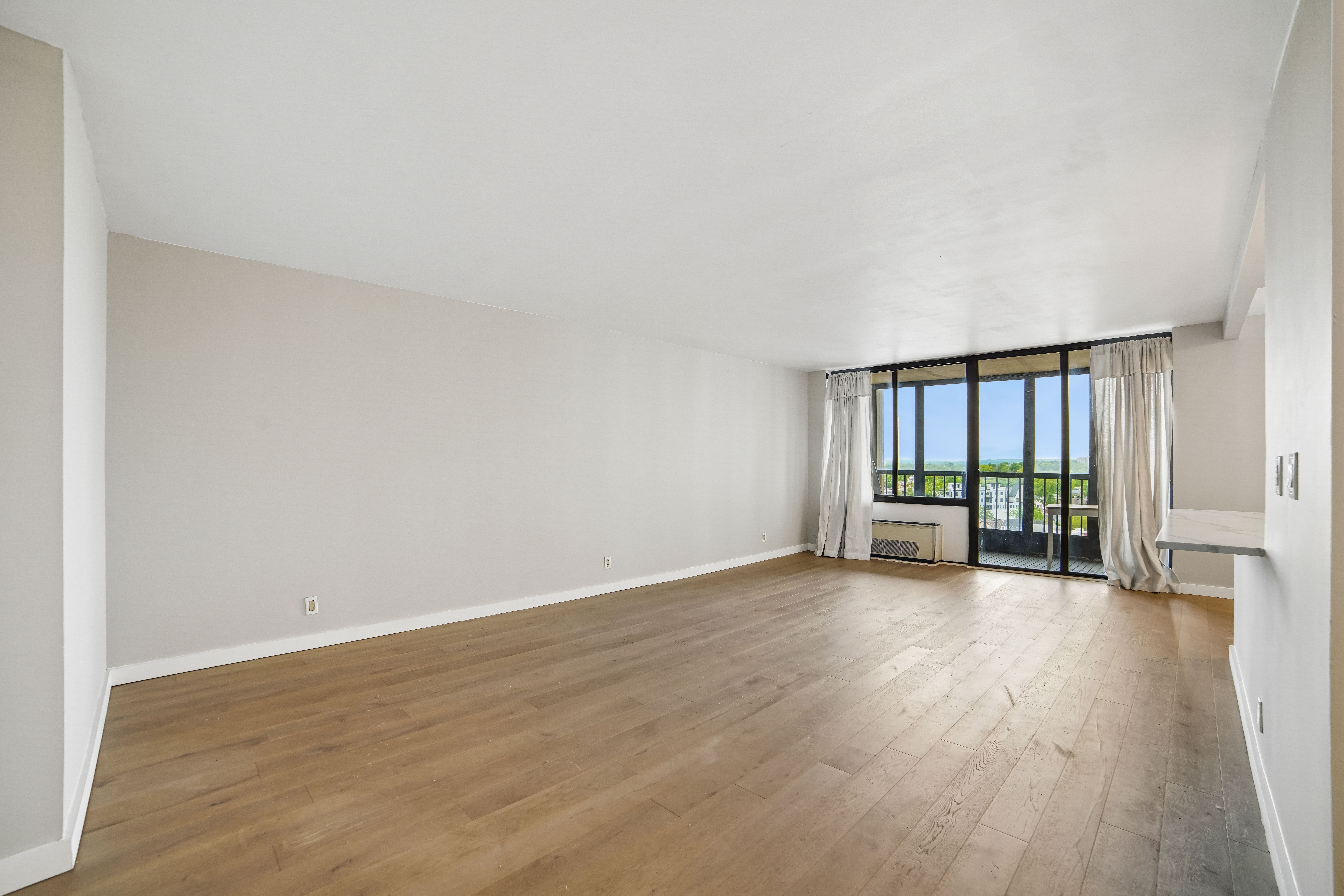 300 Winston Drive #923