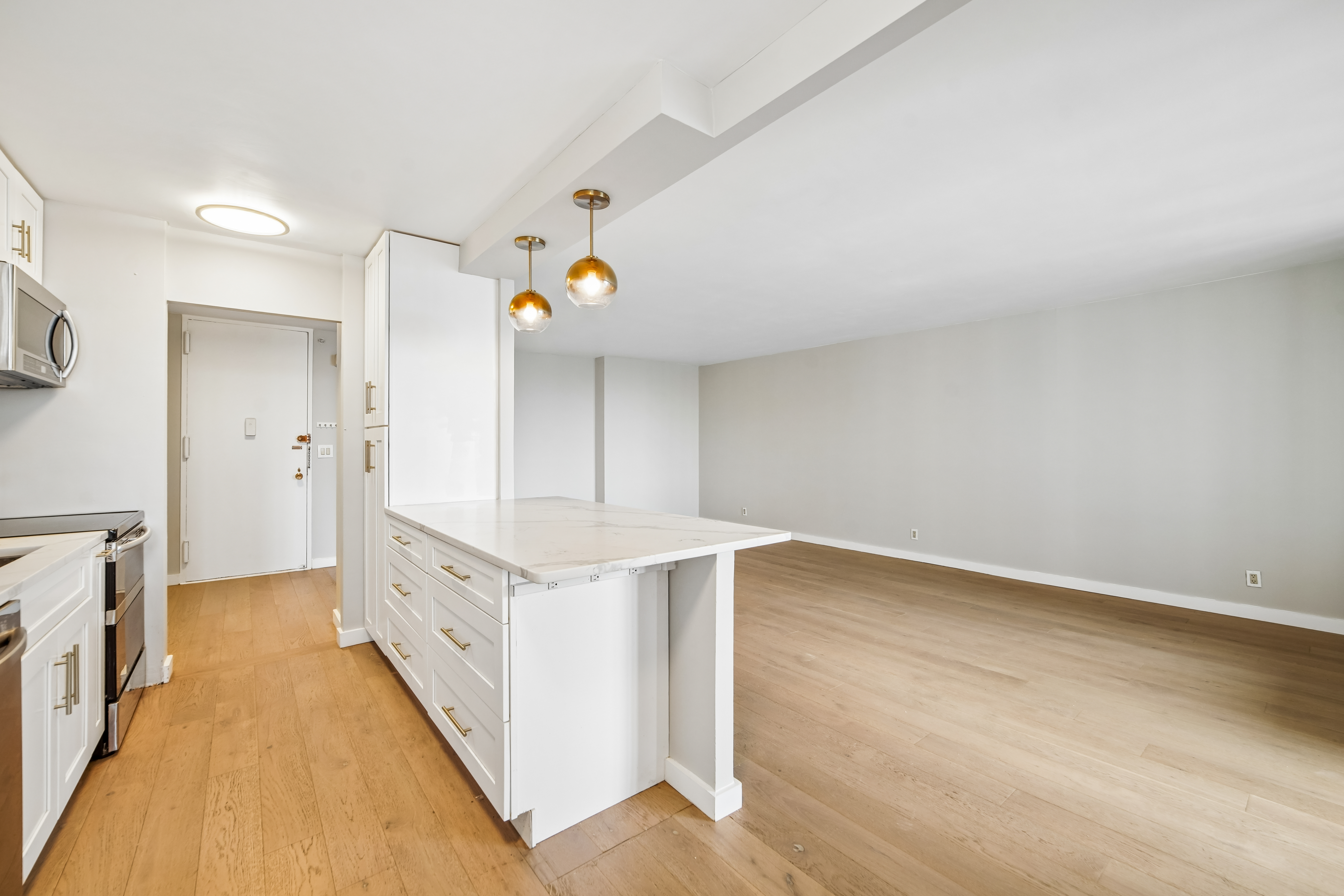 300 Winston Drive #923