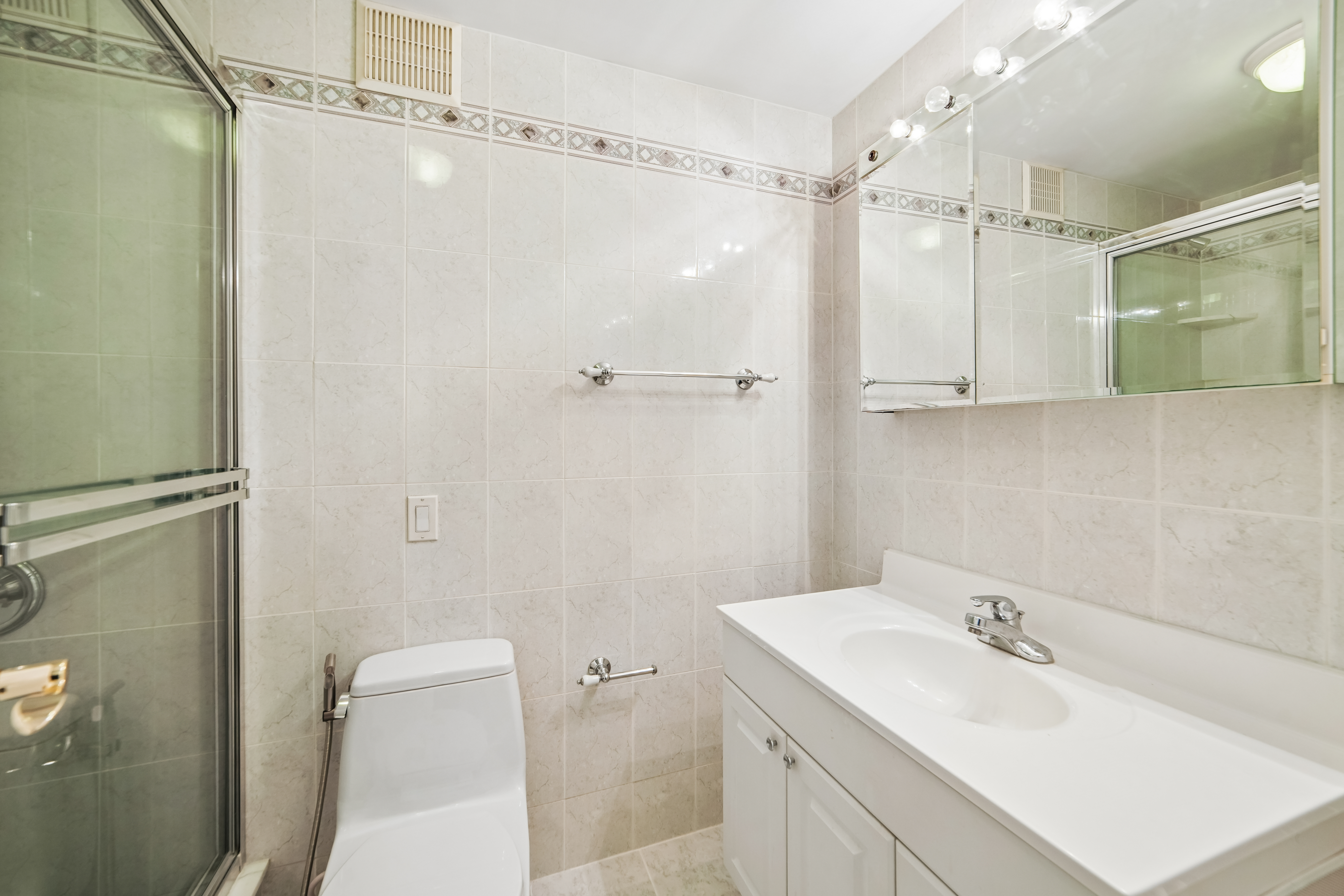 300 Winston Drive #923