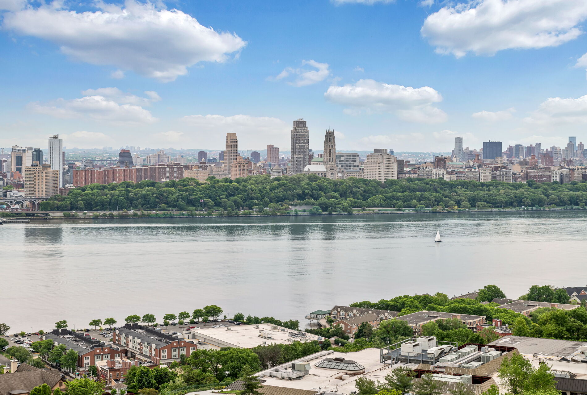 800 Palisade Avenue #1701