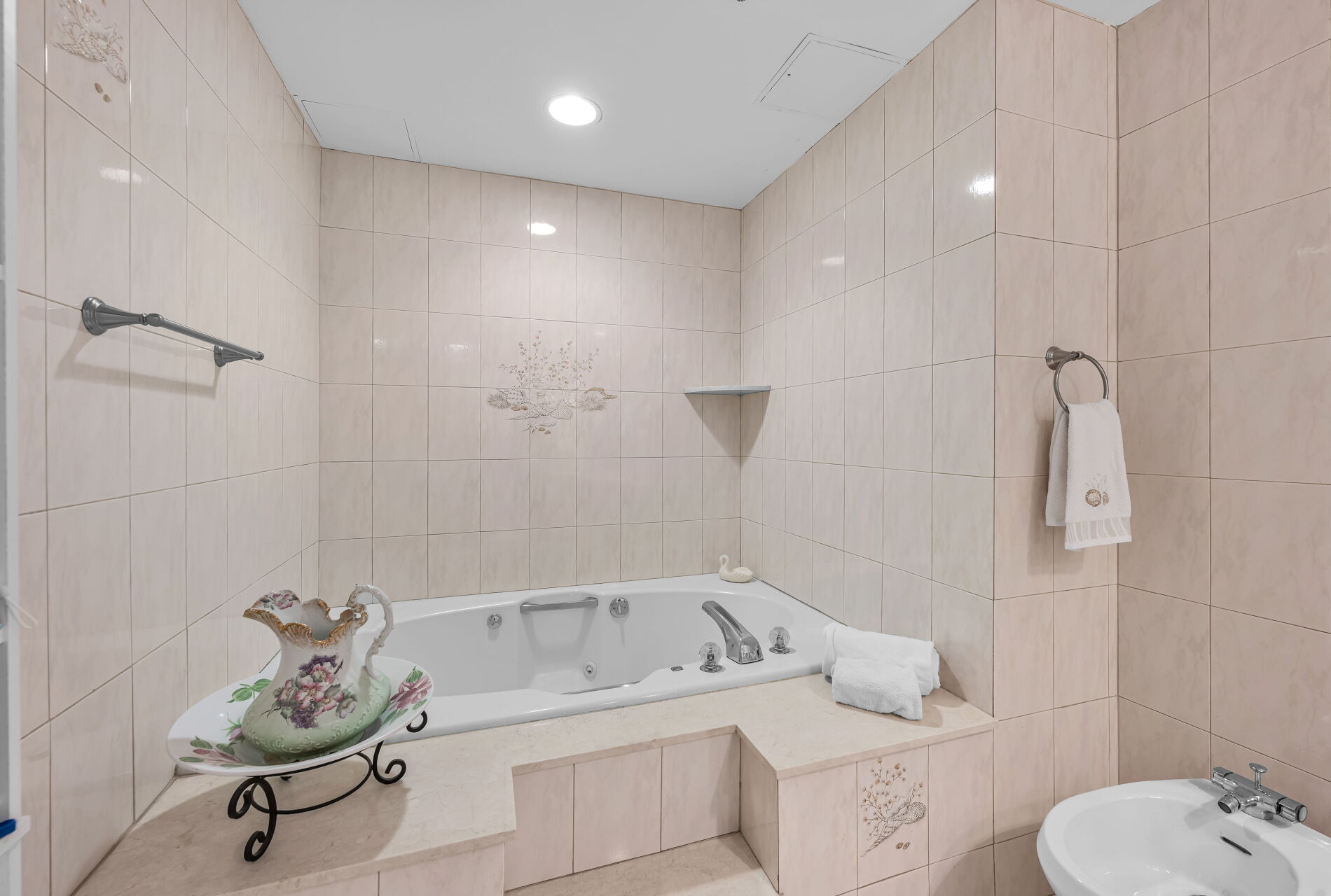800 Palisade Avenue #1701