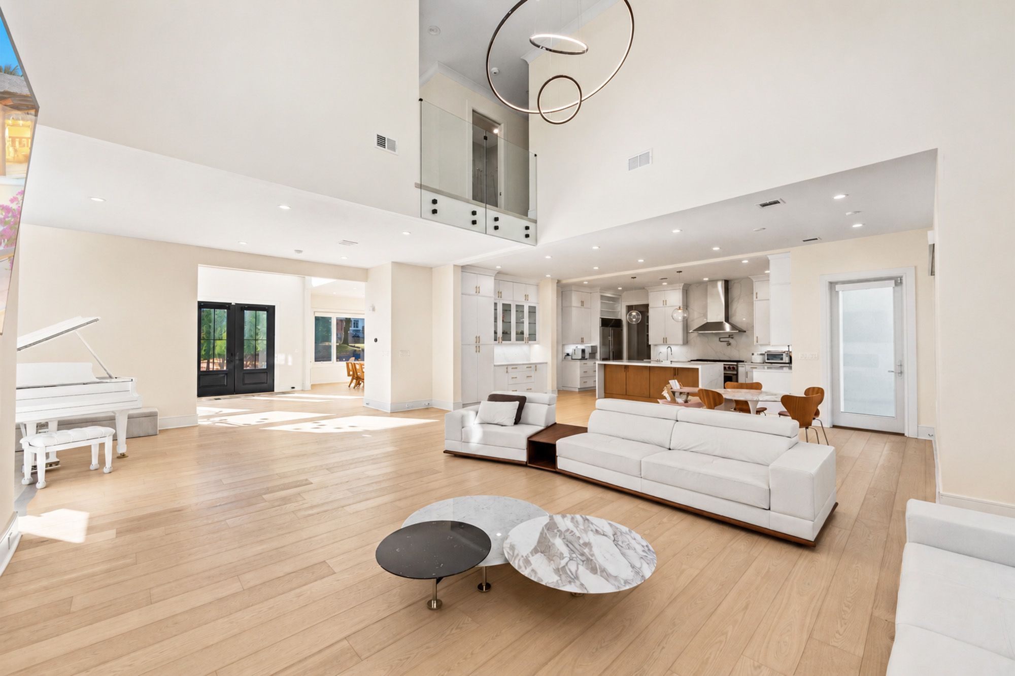 3 Mountain View Court 