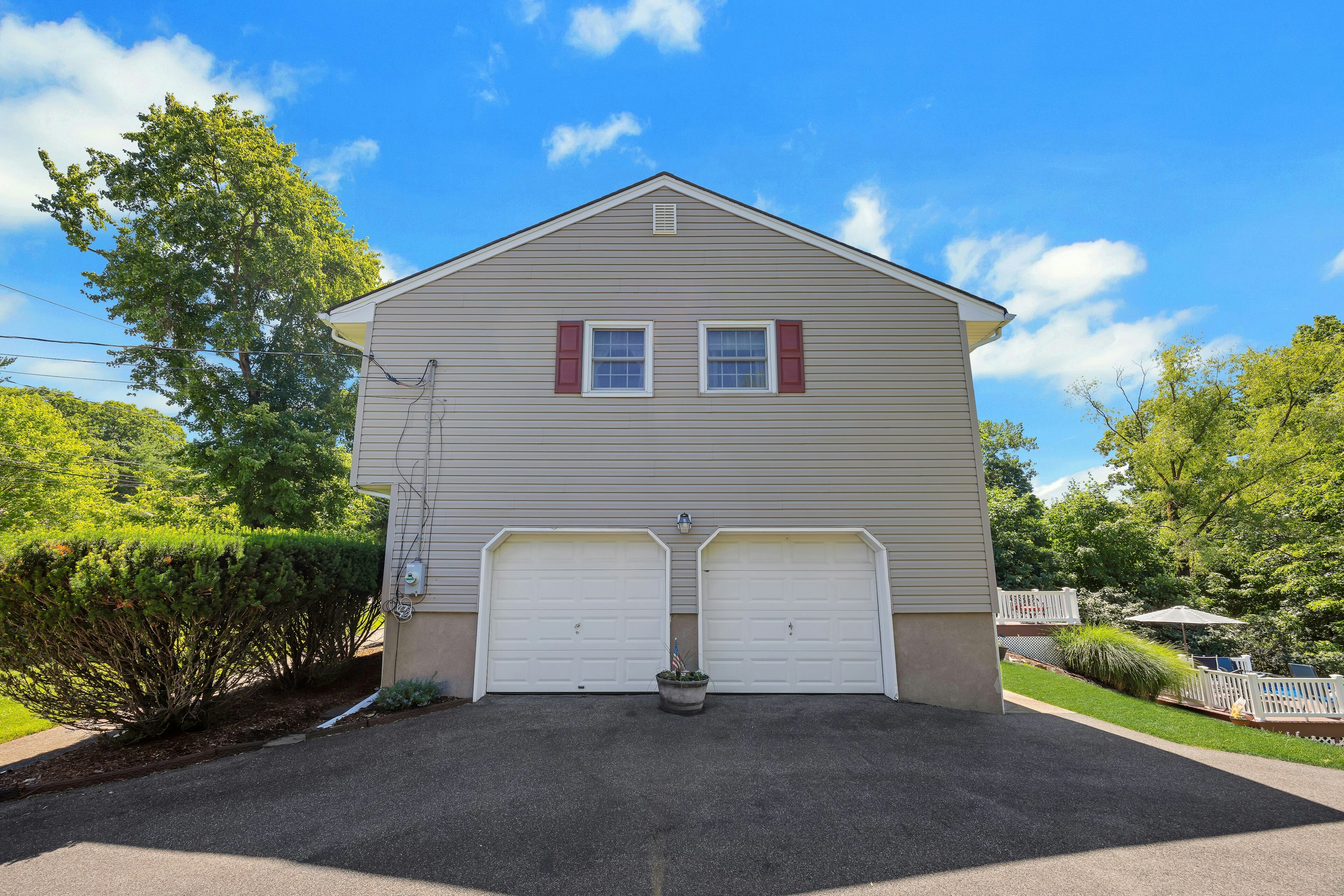32 Tuscarora Drive 