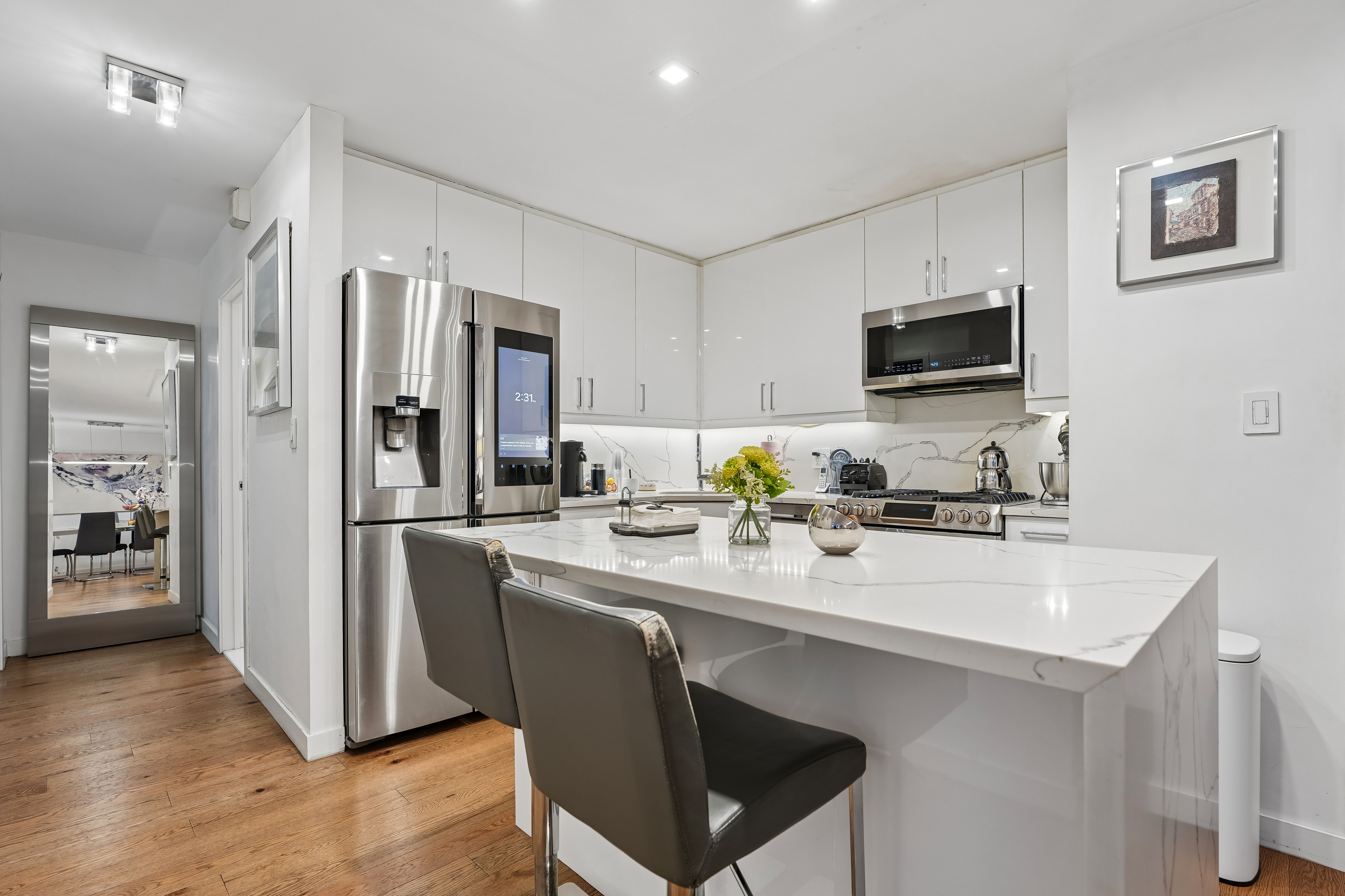 555 North Avenue #1V