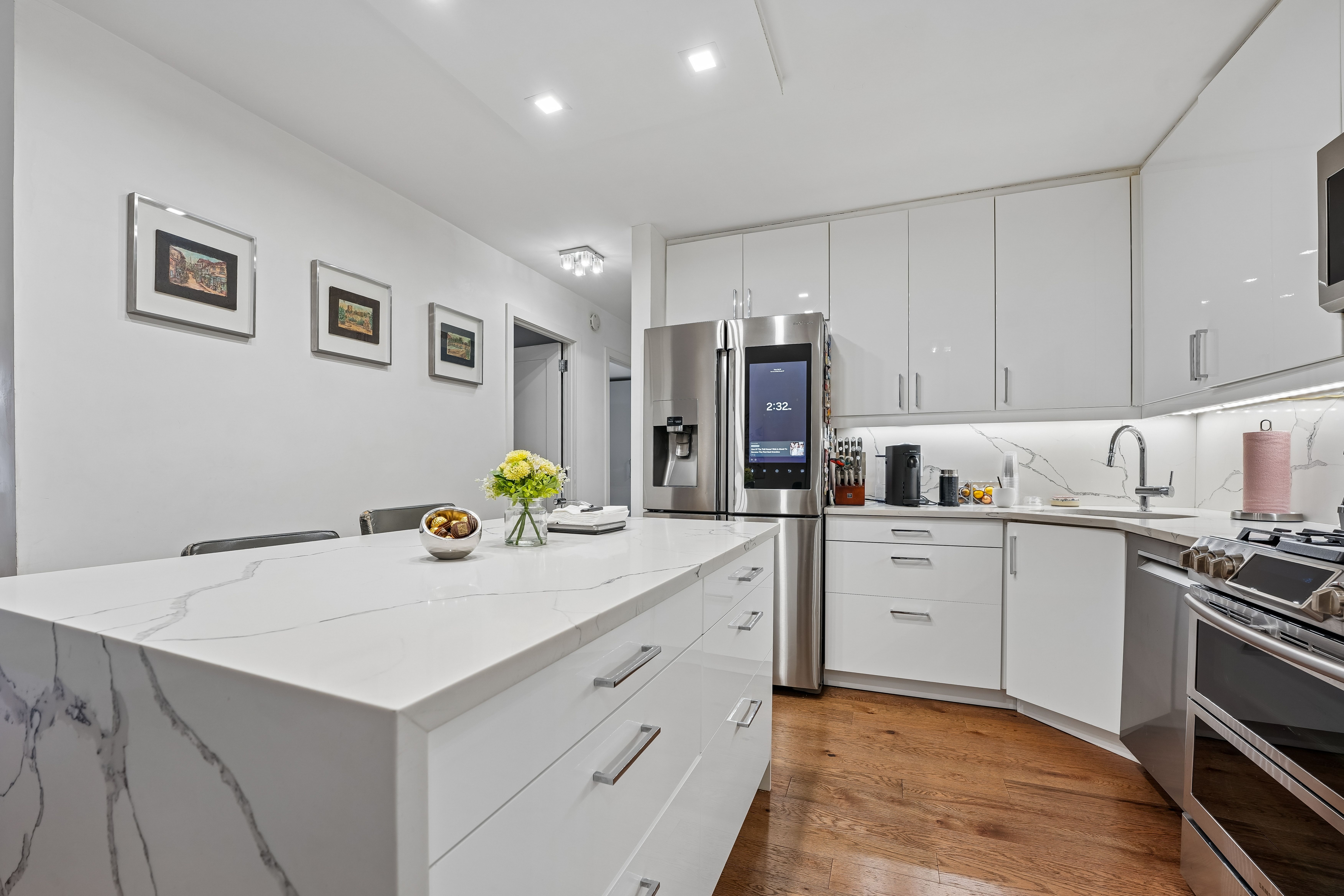 555 North Avenue #1V