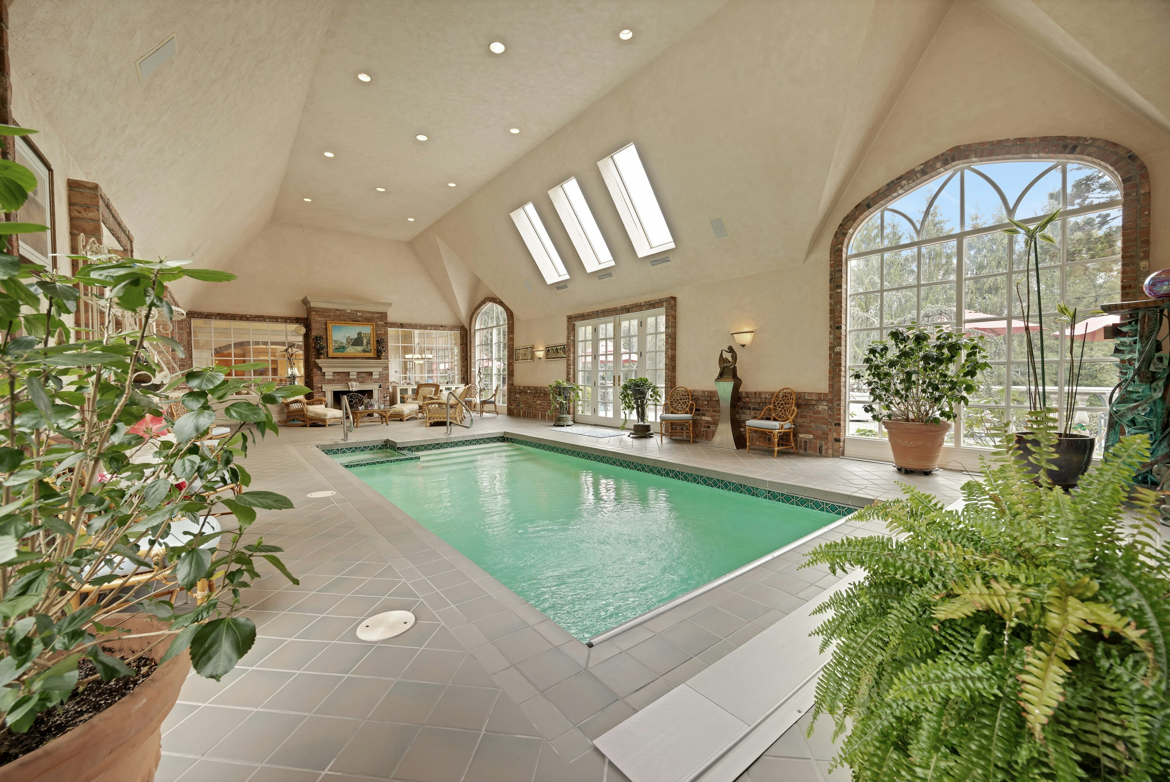 1055 High Mountain Road 