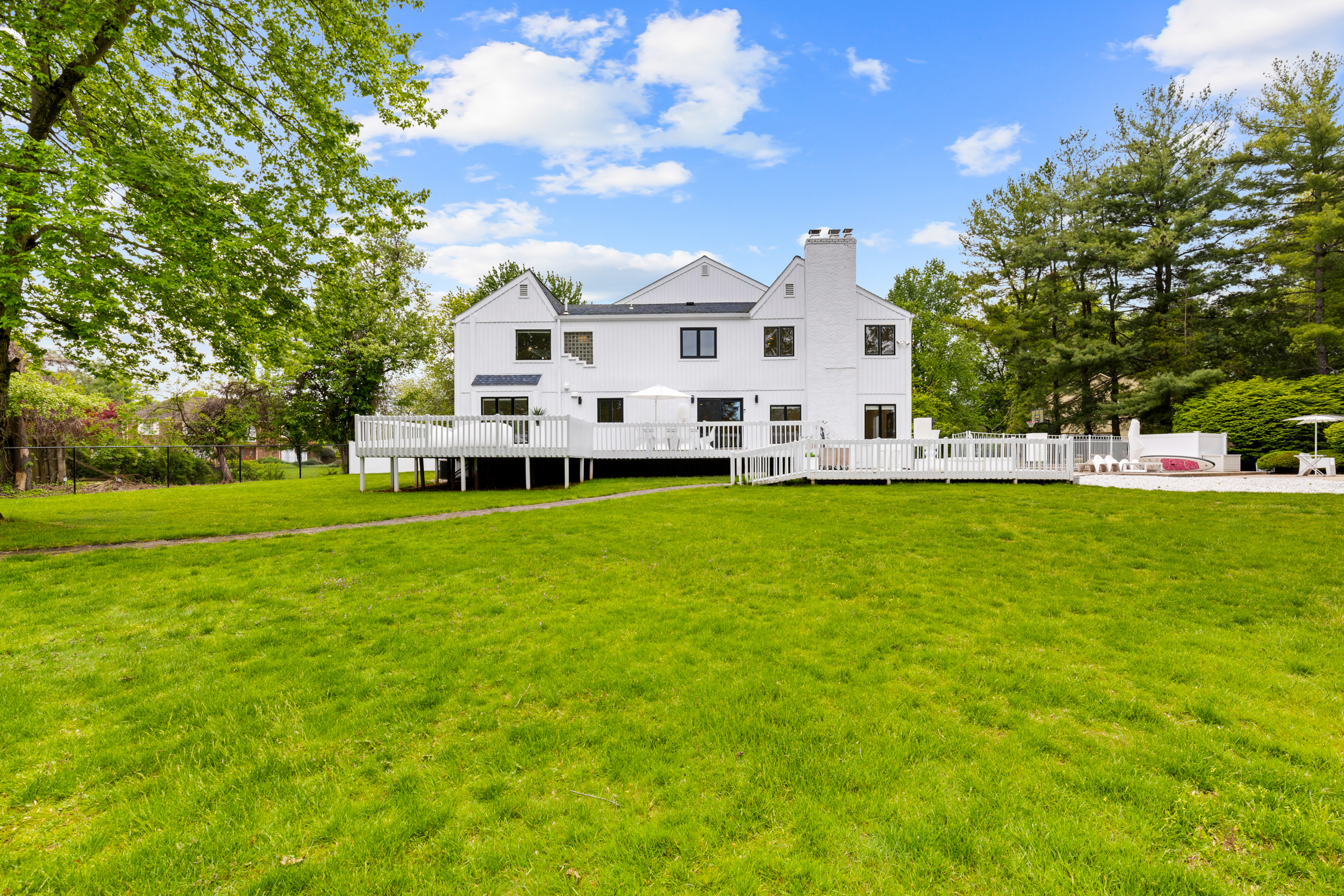 81 Greenwoods Road