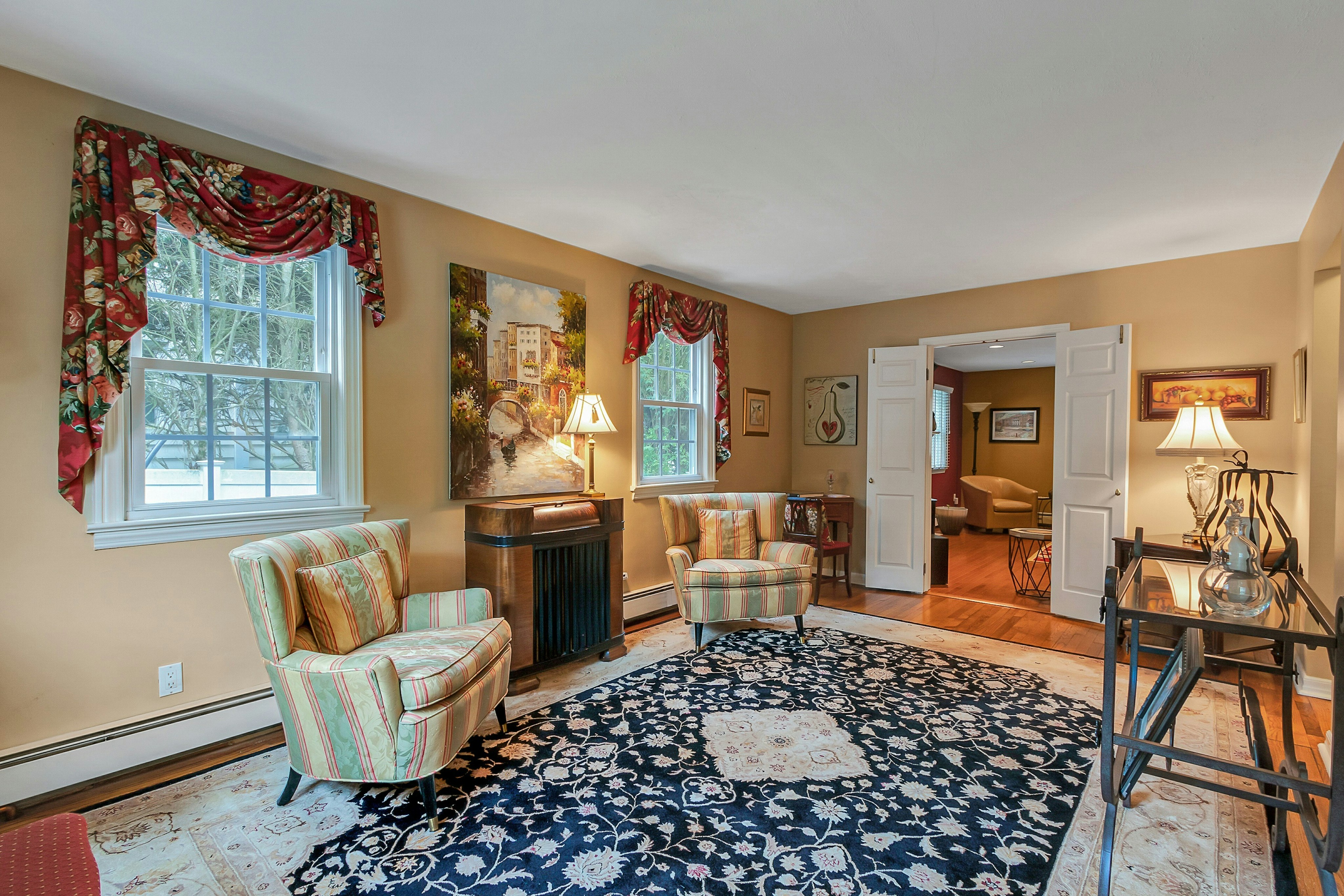 15 Colonial Road 