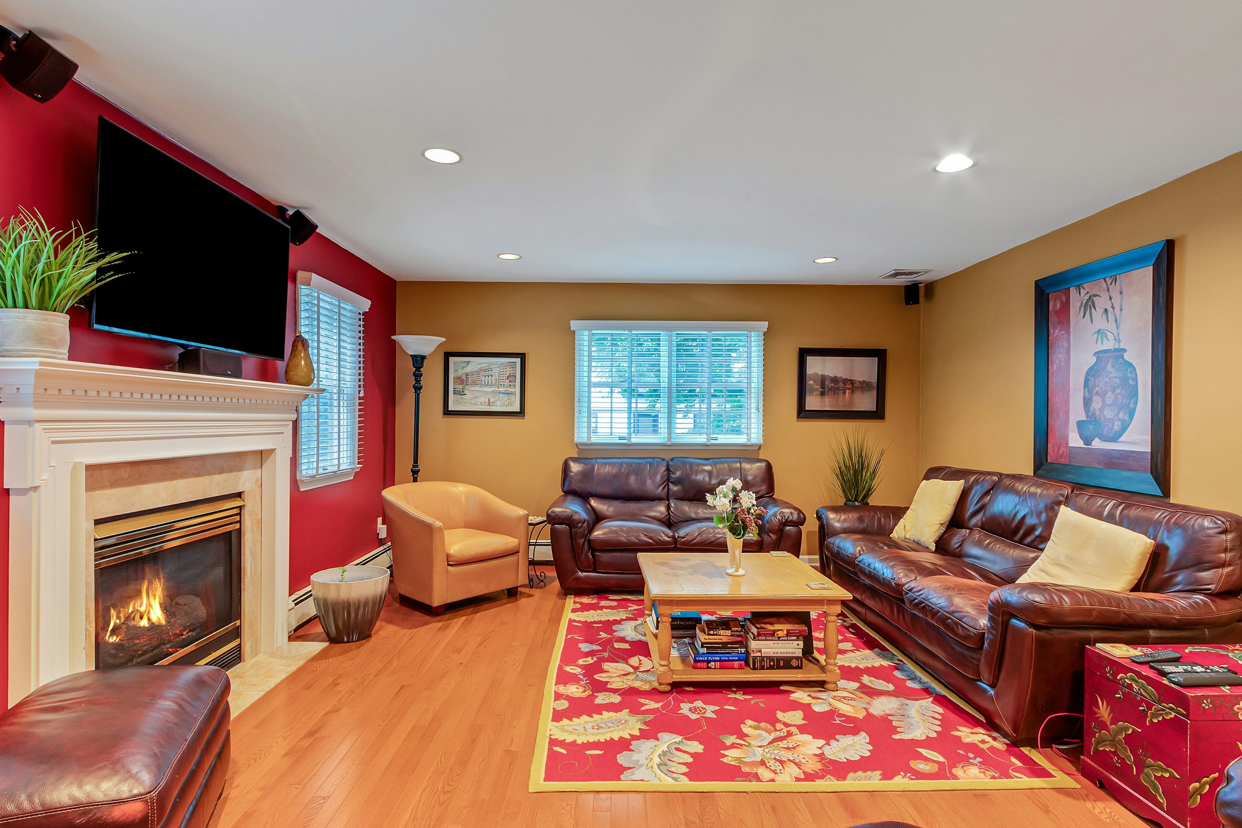 15 Colonial Road 