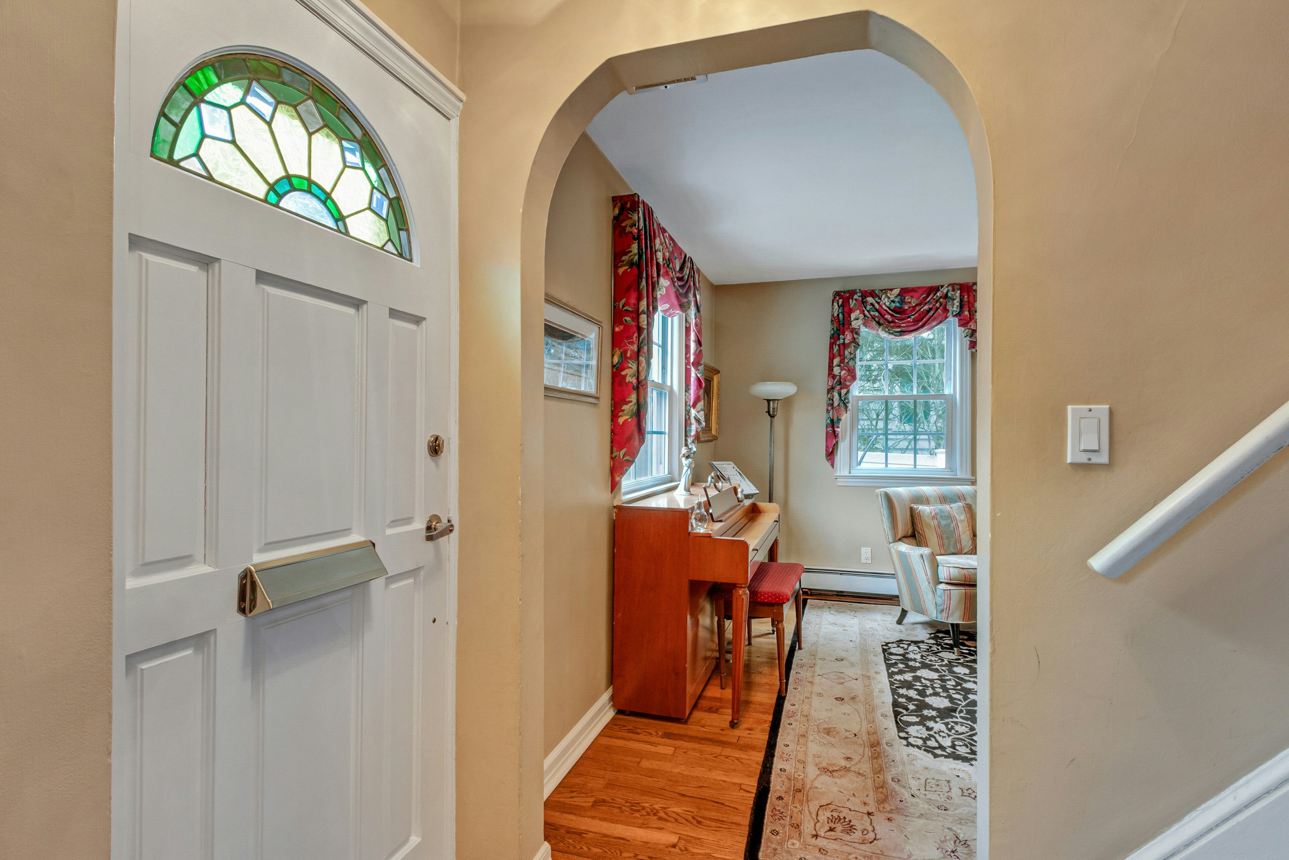 15 Colonial Road 