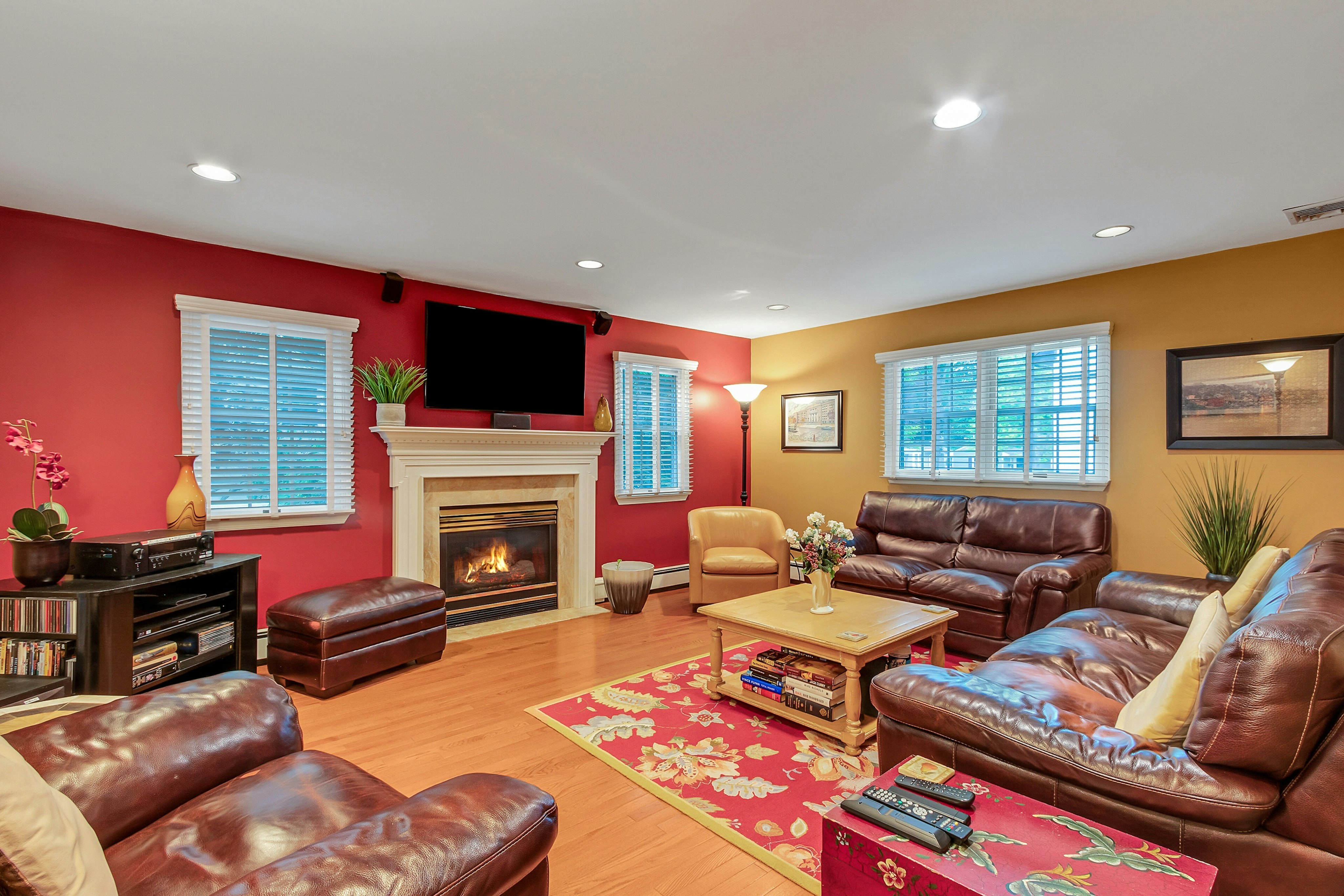 15 Colonial Road 
