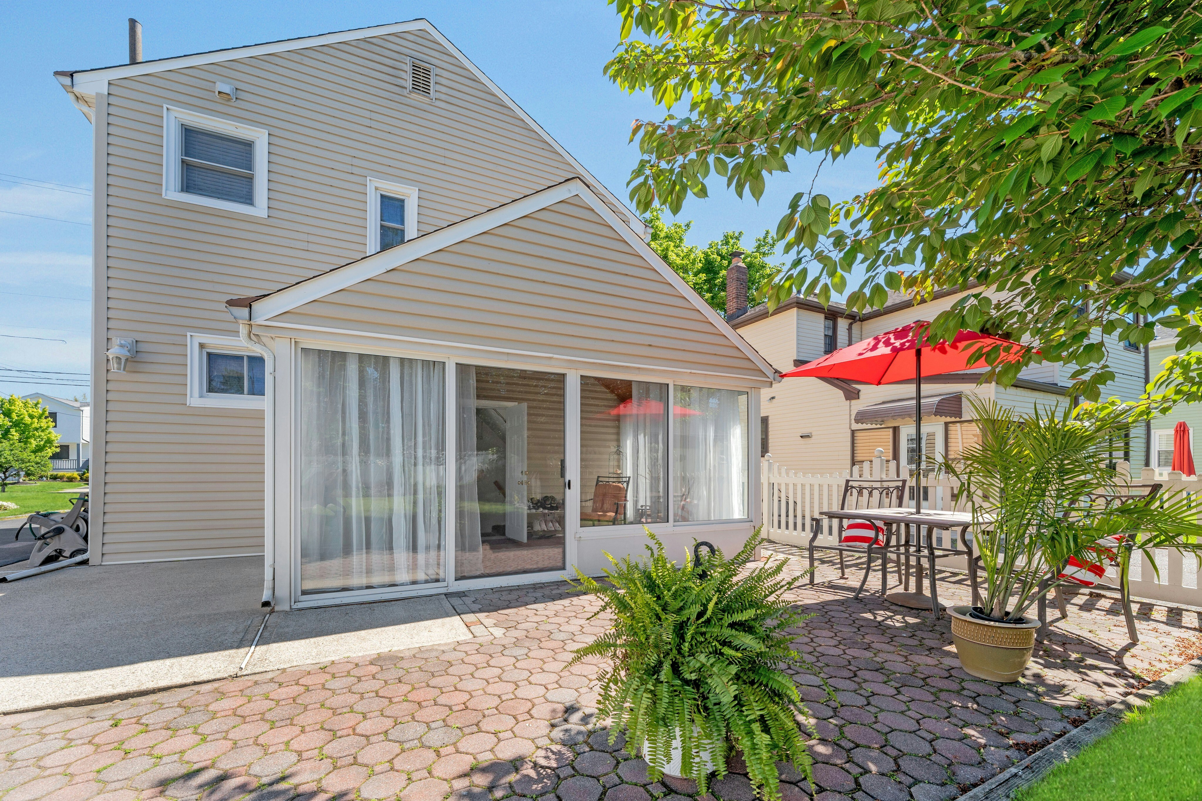 138 Lincoln Avenue 