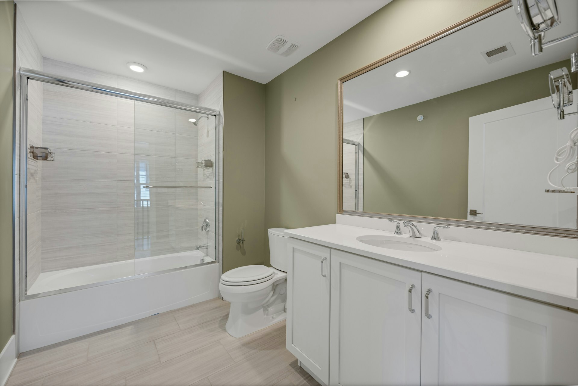 33 Cranberry Lane Unit# 17