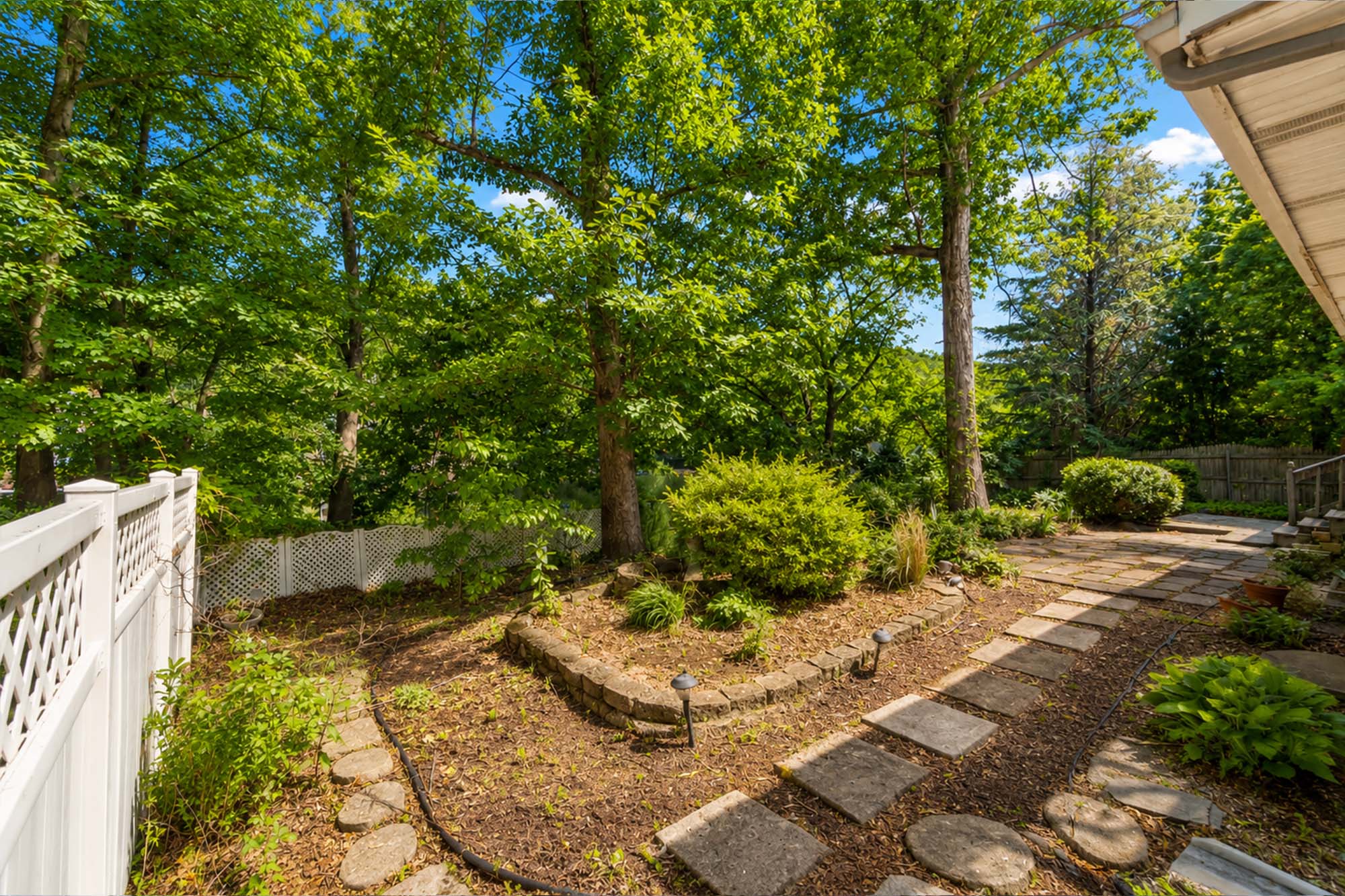 135 Skyline Lakes Drive 