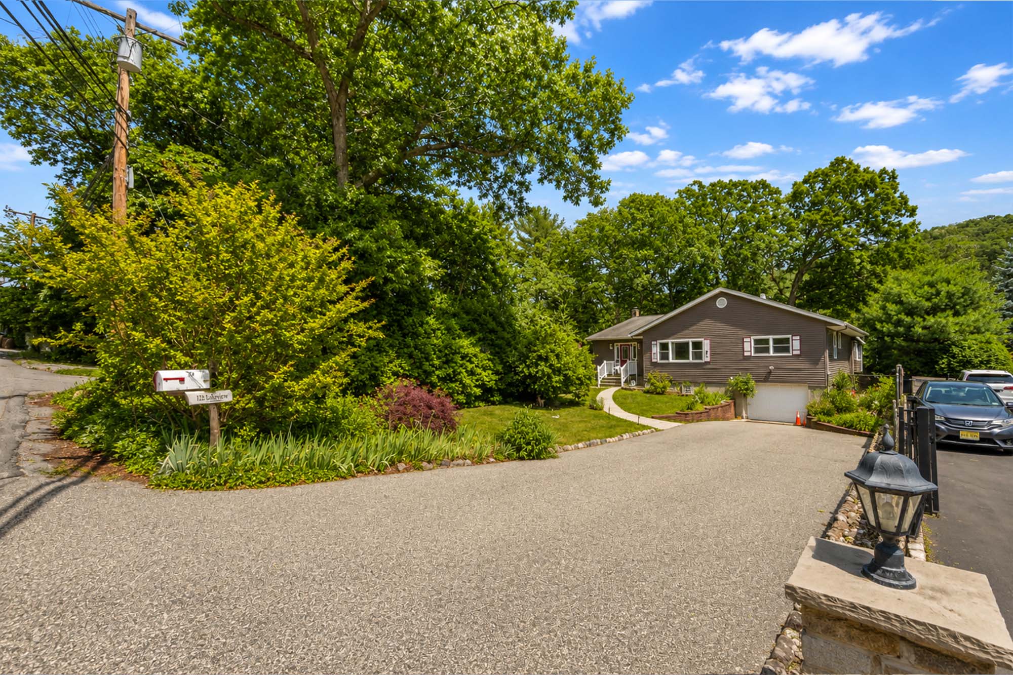 135 Skyline Lakes Drive 