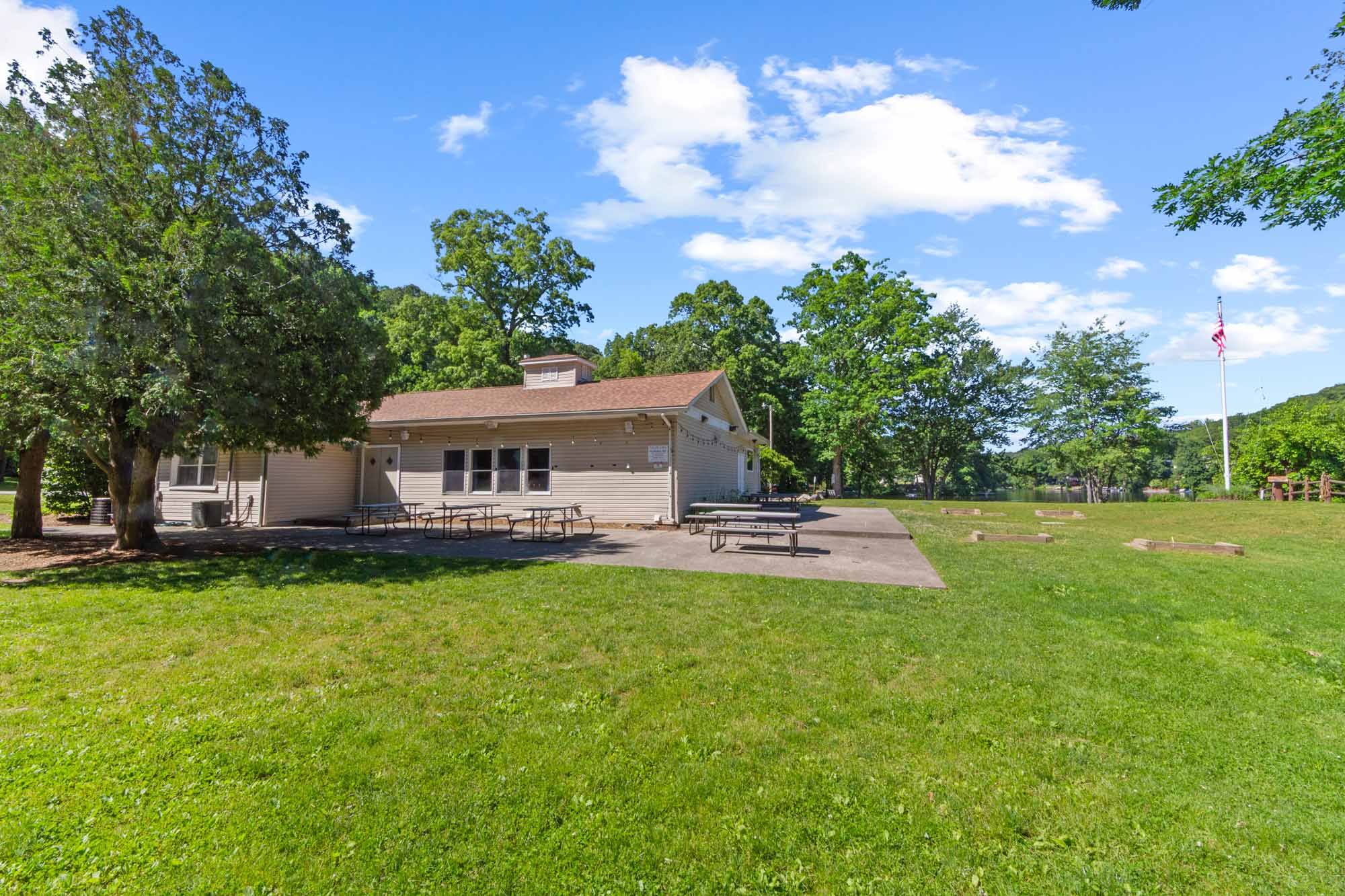 135 Skyline Lakes Drive 