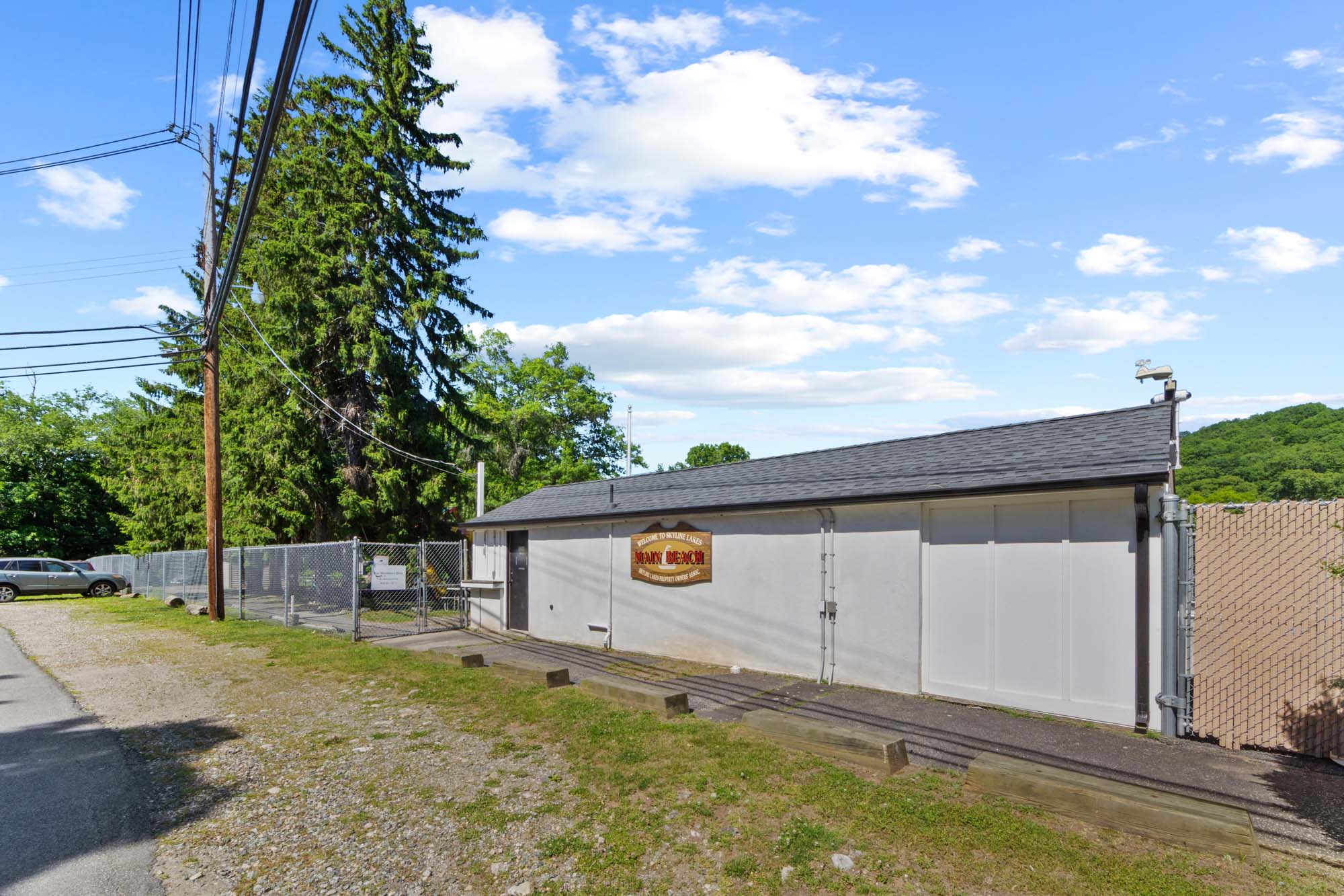 135 Skyline Lakes Drive 